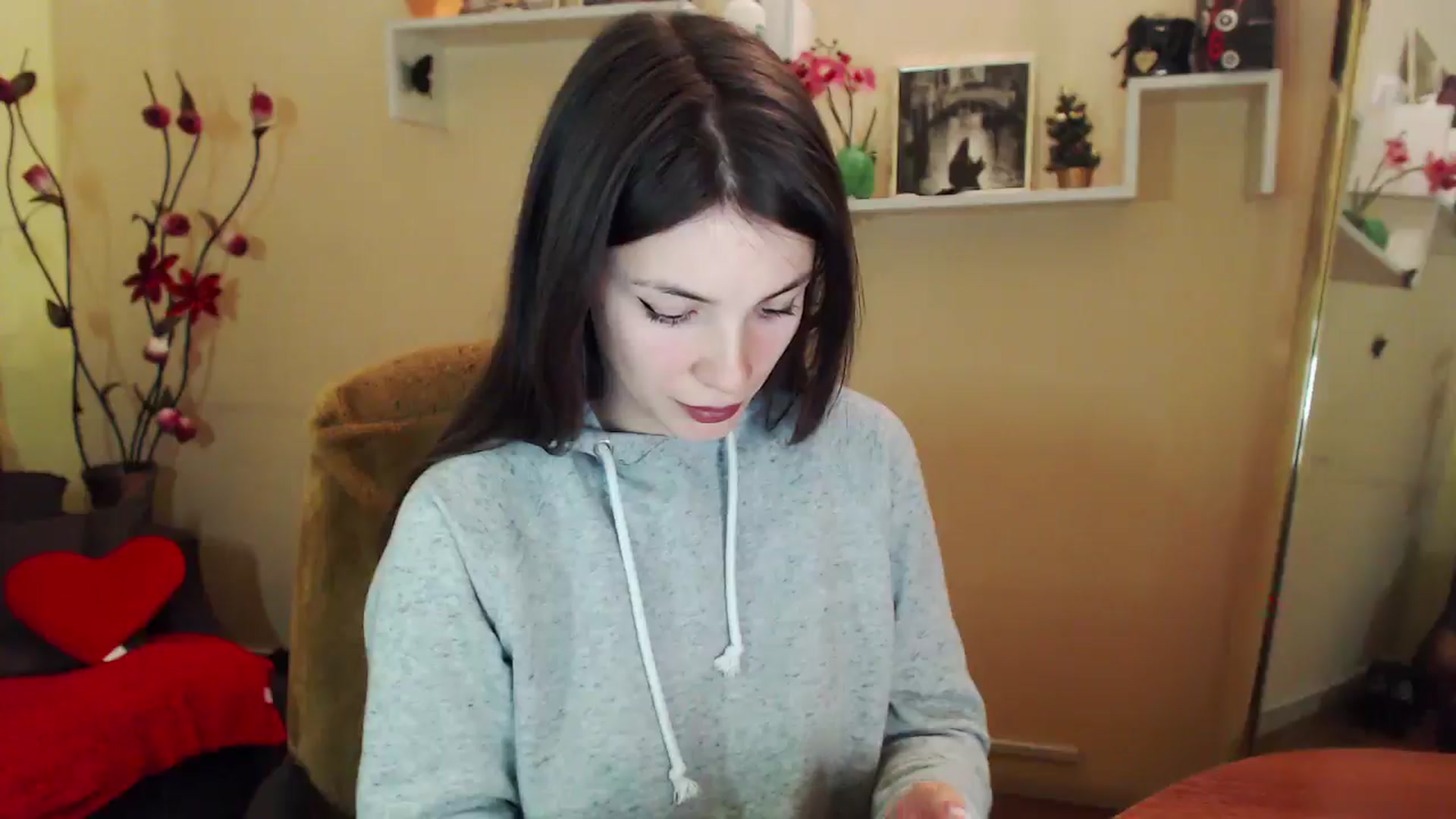 Gallery image thumbnail from MiaRoony's myfreecams stream on, 01/18/2026, 13:26 image 9 of 20