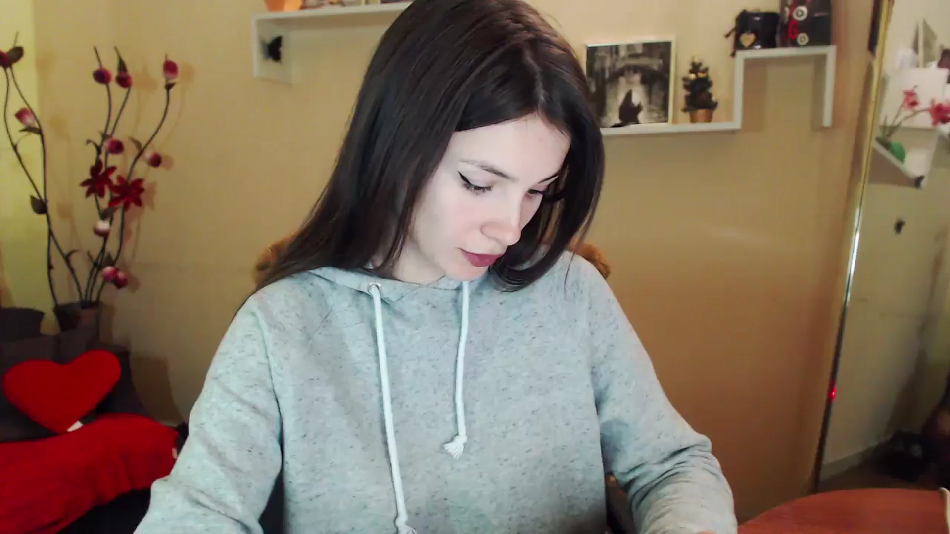 Gallery image thumbnail from MiaRoony's myfreecams stream on, 01/18/2026, 13:26 image 6 of 20
