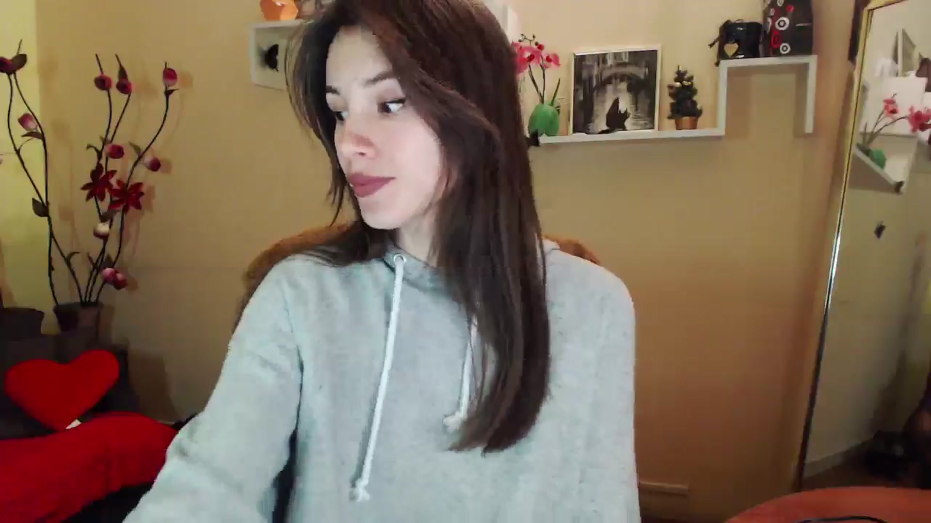 Gallery image thumbnail from MiaRoony's myfreecams stream on, 01/21/2026, 13:03 image 10 of 20