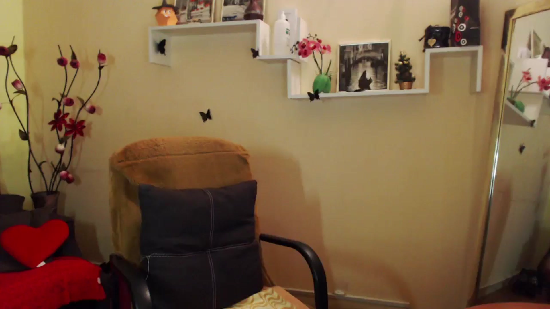 Gallery image thumbnail from MiaRoony's myfreecams stream on, 01/22/2026, 12:03 image 2 of 20