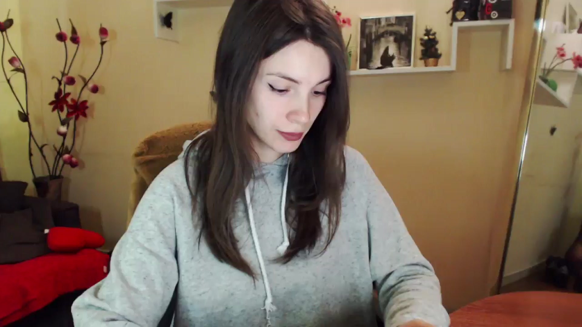 Gallery image thumbnail from MiaRoony's myfreecams stream on, 02/01/2026, 12:16 image 10 of 20