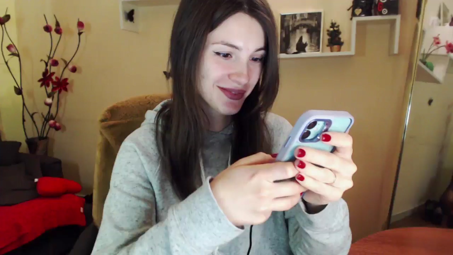 Gallery image thumbnail from MiaRoony's myfreecams stream on, 02/01/2026, 12:16 image 14 of 20