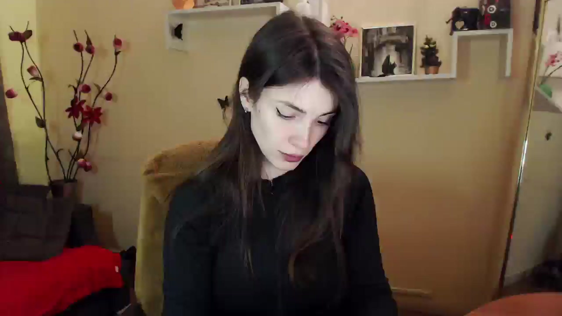Gallery image thumbnail from MiaRoony's myfreecams stream on, 02/16/2026, 12:10 image 19 of 20