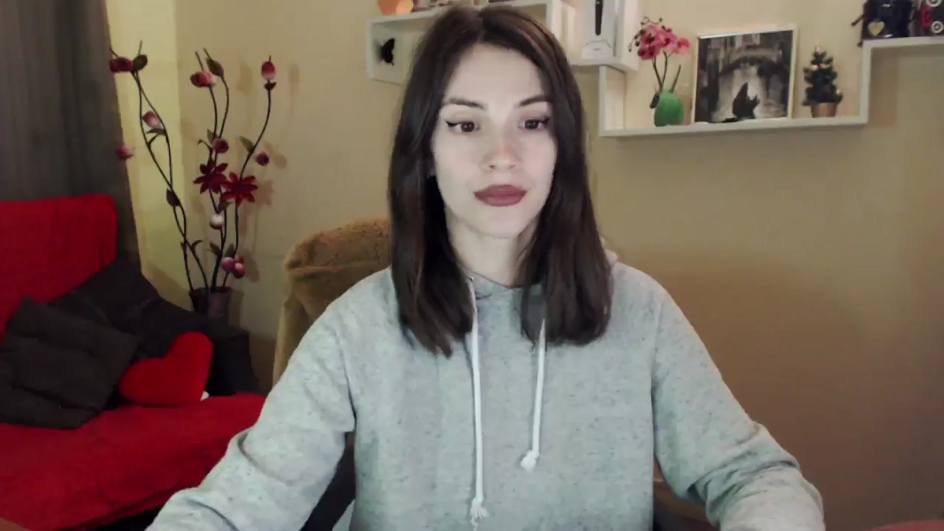 Gallery image thumbnail from MiaRoony's myfreecams stream on, 04/16/2026, 13:31 image 6 of 20