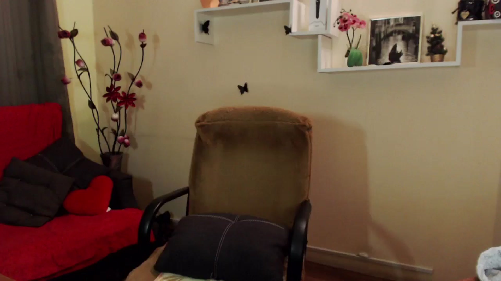 Gallery image thumbnail from MiaRoony's myfreecams stream on, 04/16/2026, 13:31 image 16 of 20