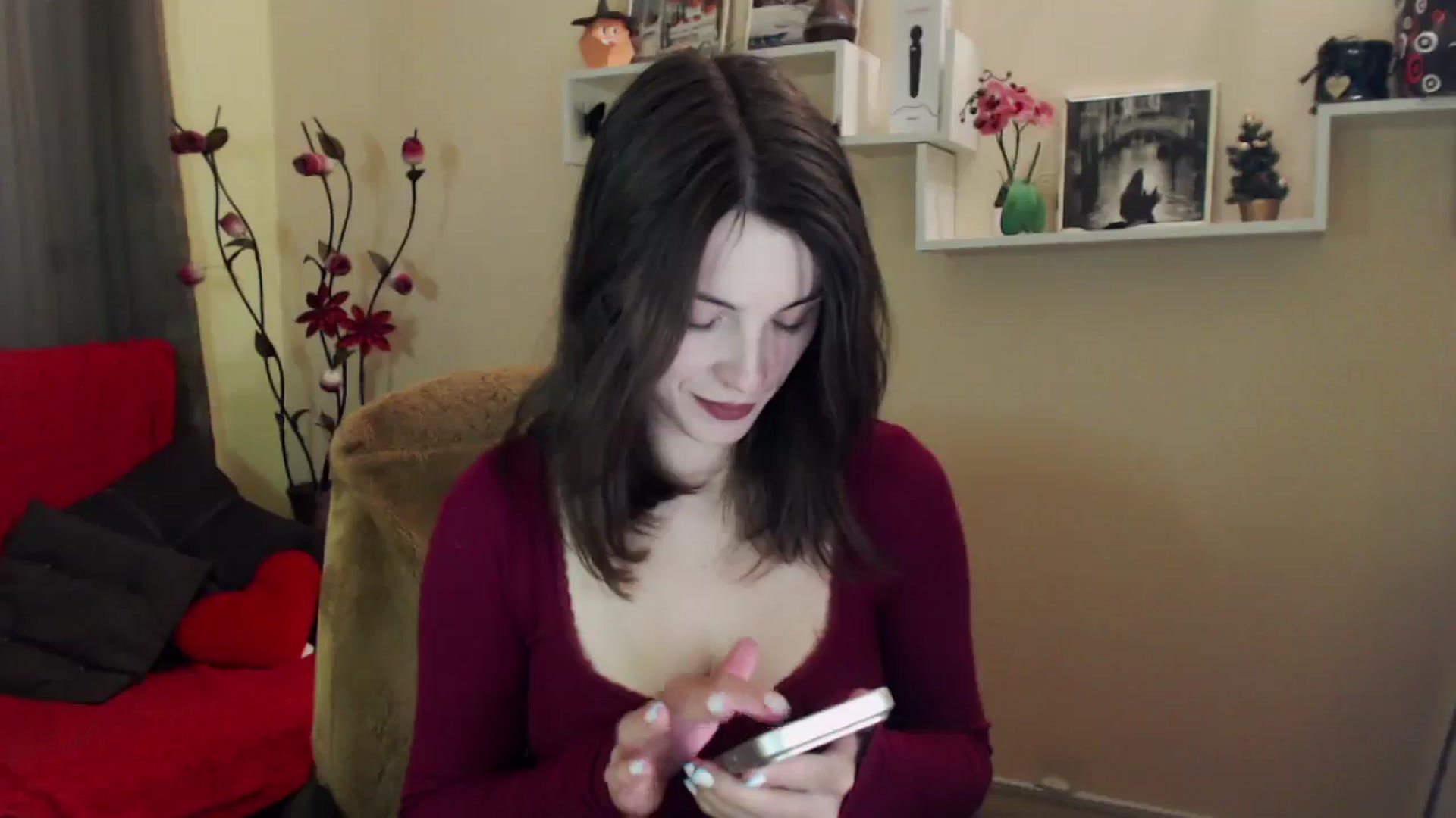 Gallery image thumbnail from MiaRoony's myfreecams stream on, 05/01/2026, 12:27 image 6 of 20