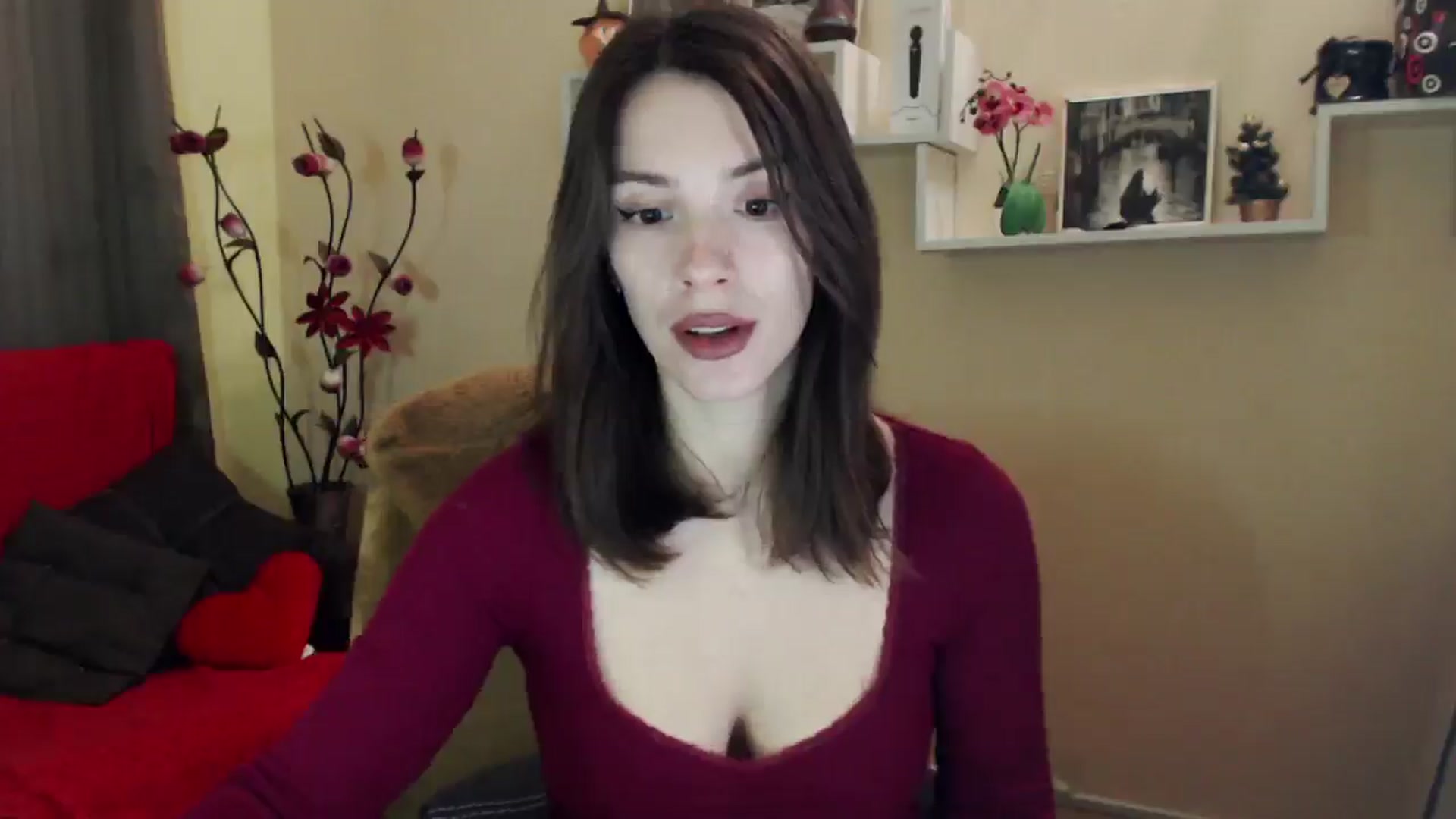 Gallery image thumbnail from MiaRoony's myfreecams stream on, 05/01/2026, 12:27 image 4 of 20