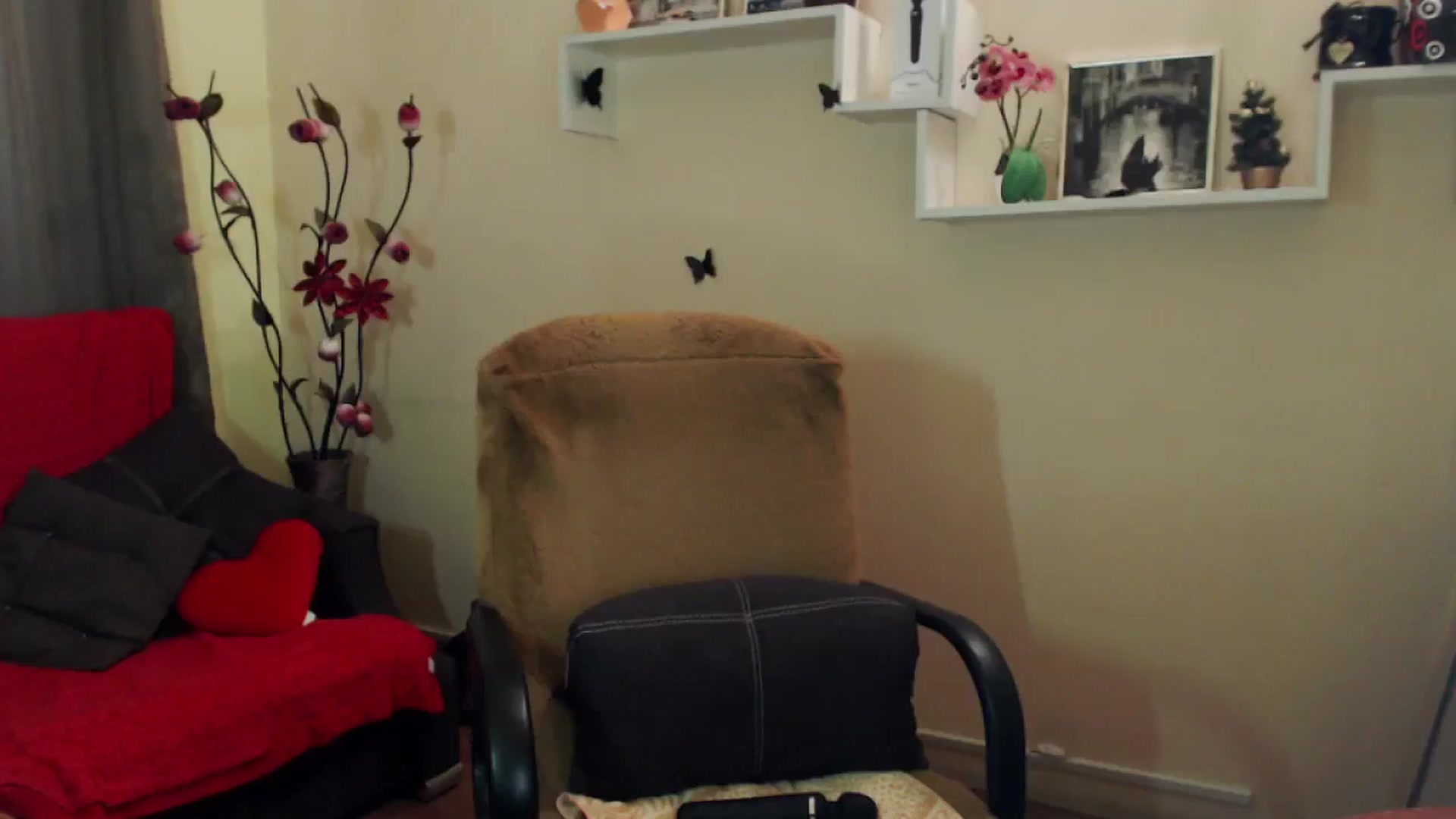 Gallery image thumbnail from MiaRoony's myfreecams stream on, 05/01/2026, 12:27 image 19 of 20