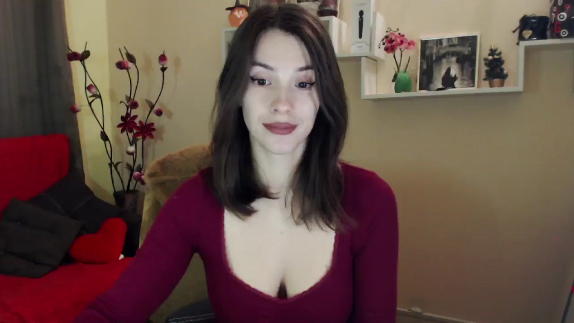 Gallery image thumbnail from MiaRoony's myfreecams stream on, 05/01/2026, 12:27 image 3 of 20