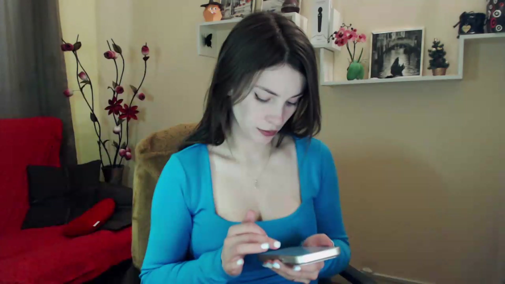 Gallery image thumbnail from MiaRoony's myfreecams stream on, 05/07/2026, 14:48 image 5 of 20