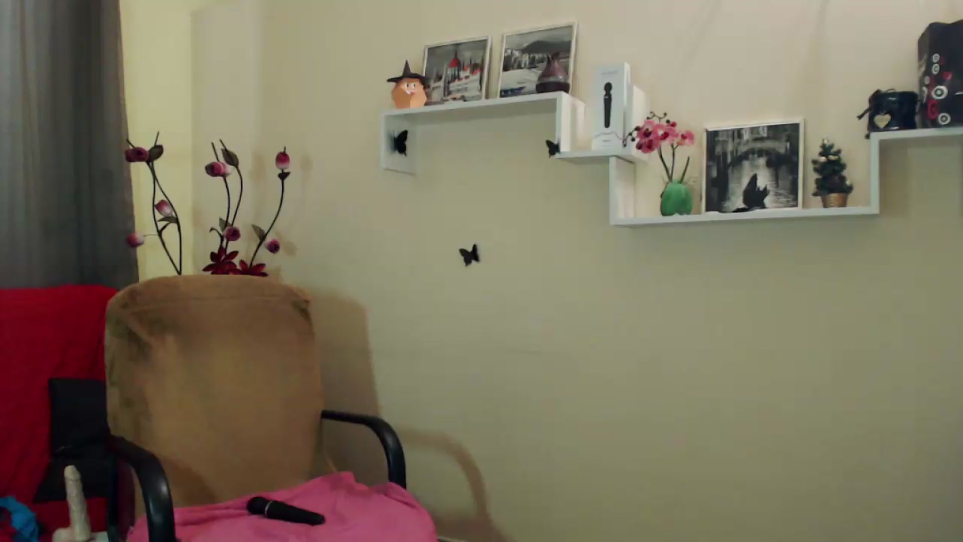 Gallery image thumbnail from MiaRoony's myfreecams stream on, 05/07/2026, 14:48 image 11 of 20