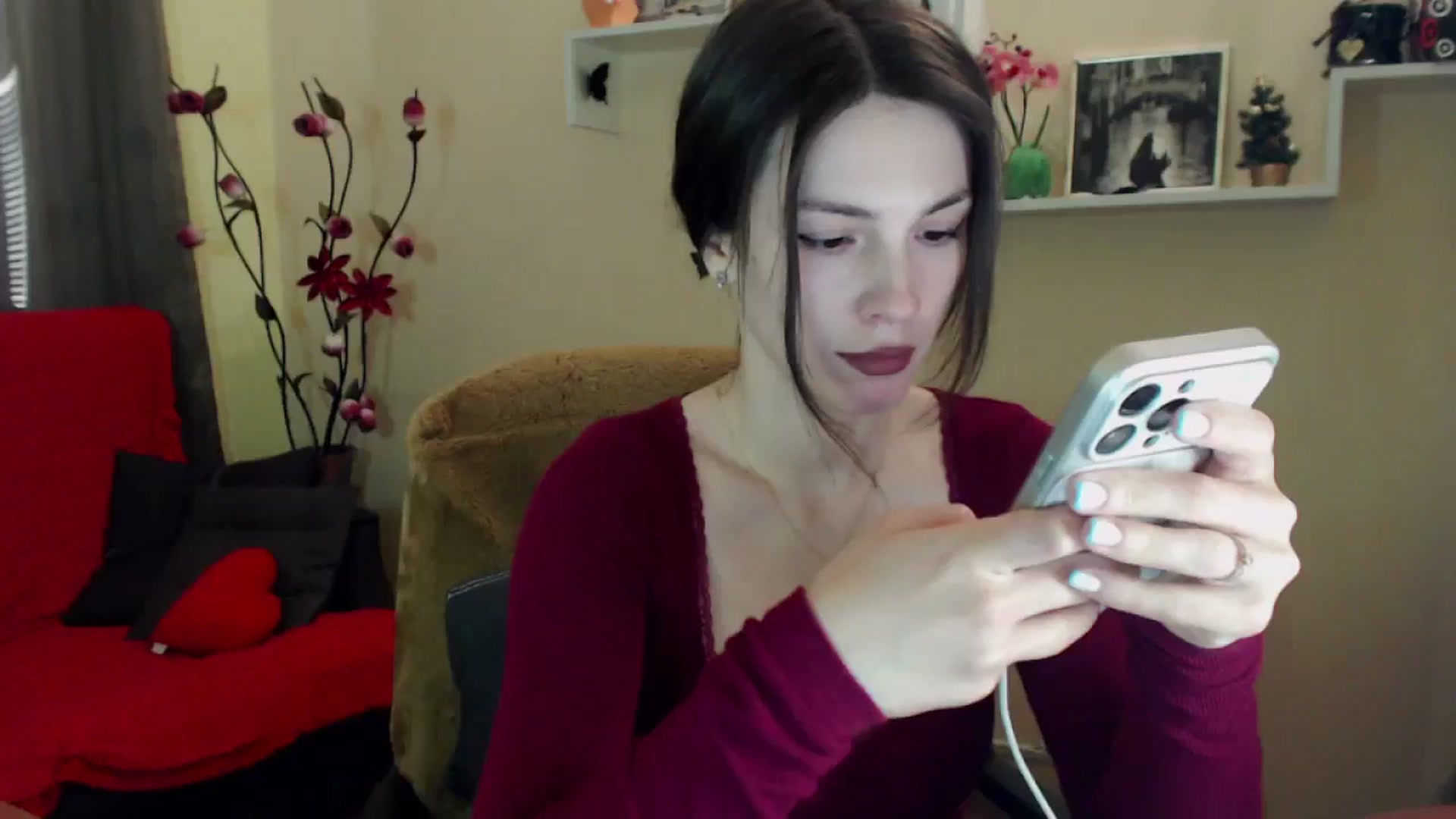 Gallery image thumbnail from MiaRoony's myfreecams stream on, 05/09/2026, 11:36 image 5 of 20