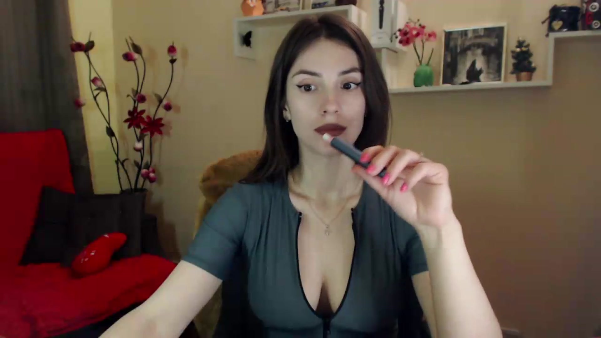 Gallery image thumbnail from MiaRoony's myfreecams stream on, 05/17/2026, 13:08 image 12 of 20