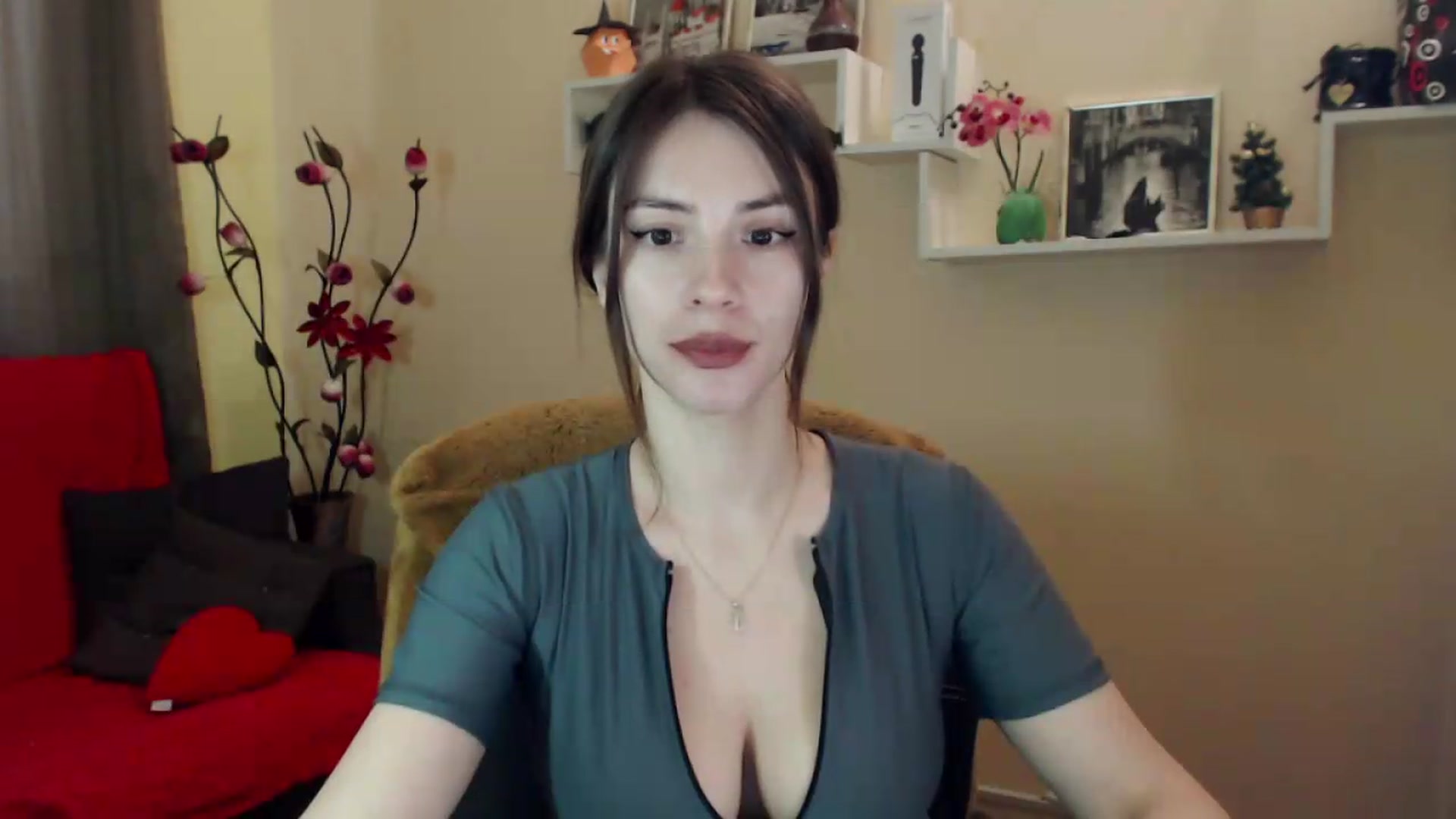 Gallery image thumbnail from MiaRoony's myfreecams stream on, 05/20/2026, 12:24 image 7 of 20