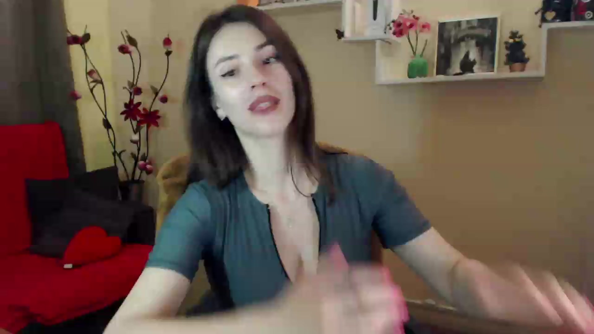 Gallery image thumbnail from MiaRoony's myfreecams stream on, 05/20/2026, 14:24 image 1 of 20