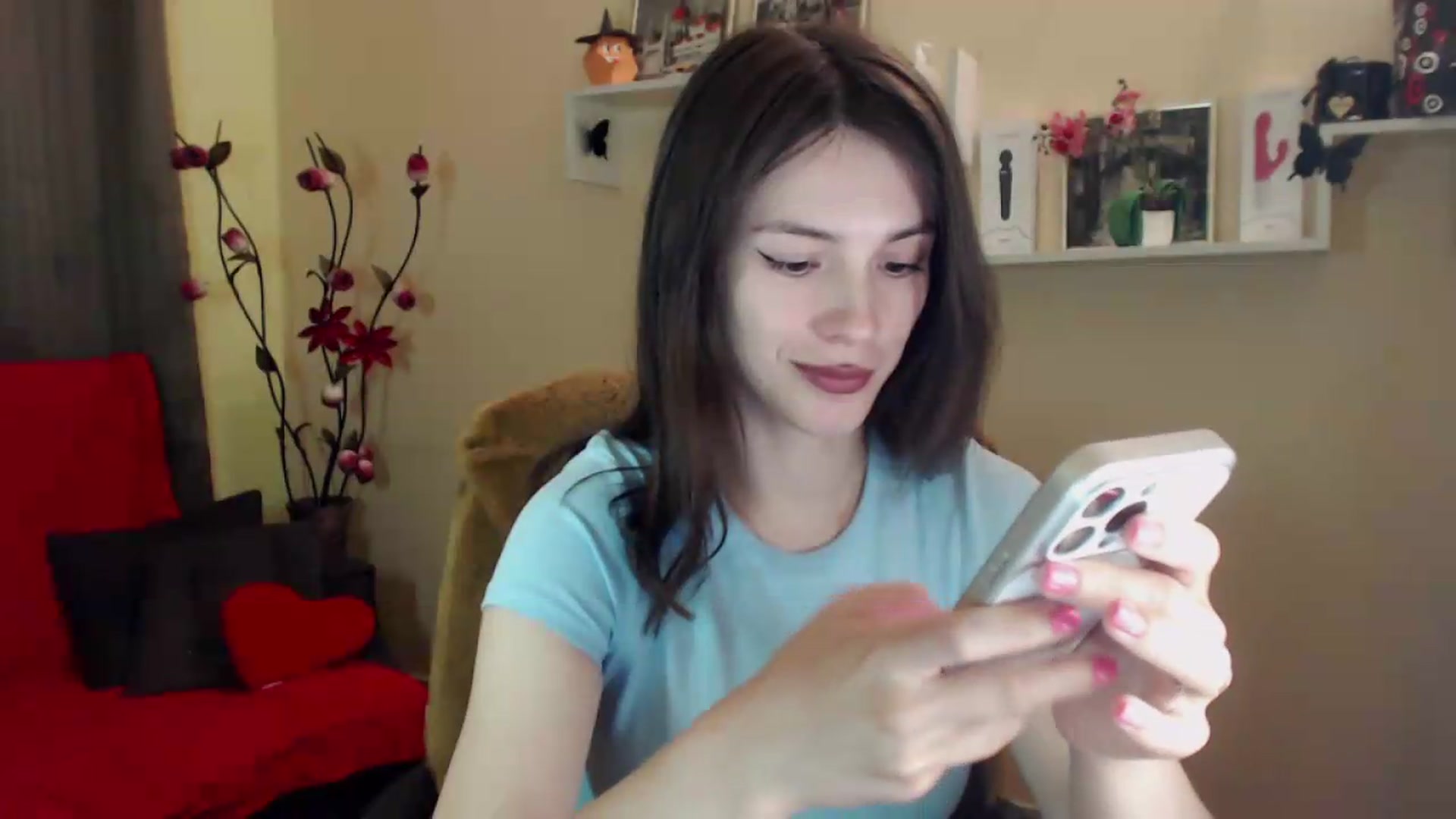 Gallery image thumbnail from MiaRoony's myfreecams stream on, 05/24/2026, 16:46 image 4 of 20