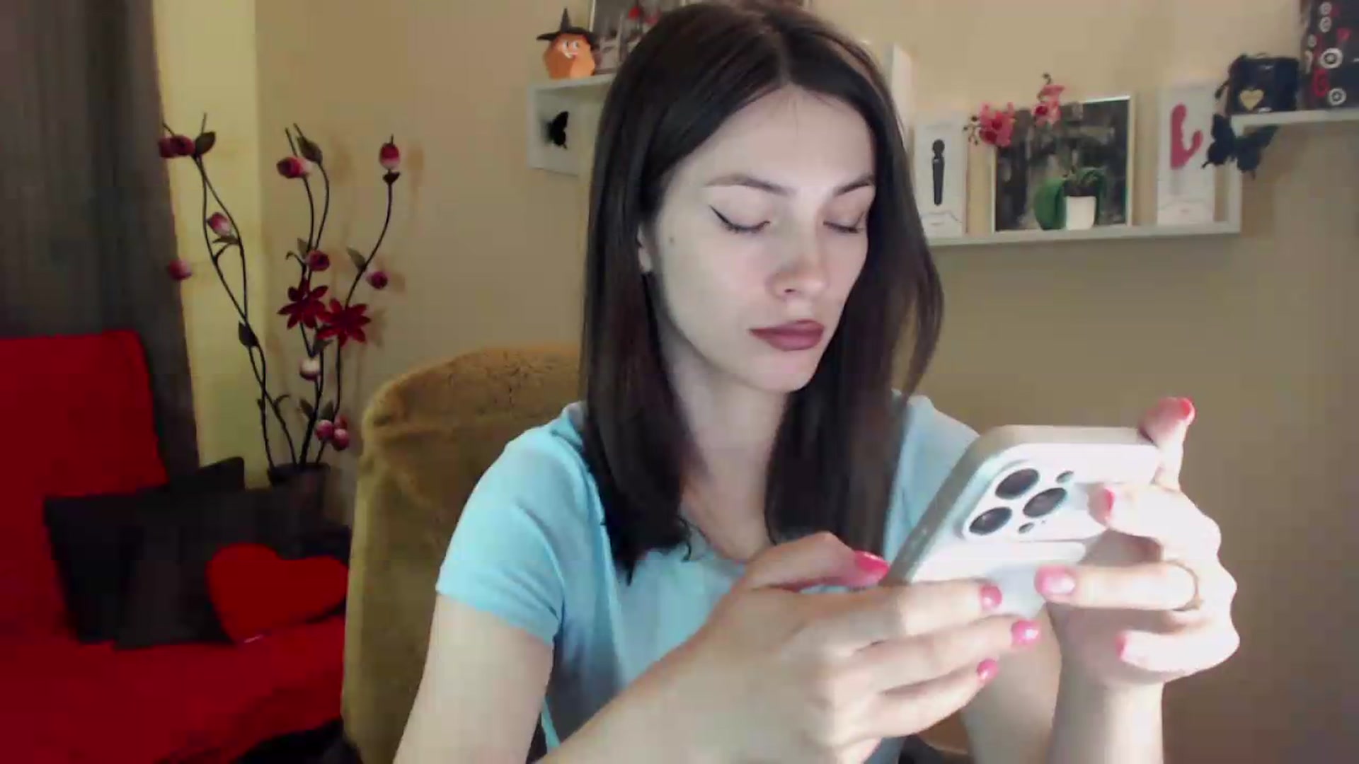Gallery image thumbnail from MiaRoony's myfreecams stream on, 05/24/2026, 17:34 image 5 of 20