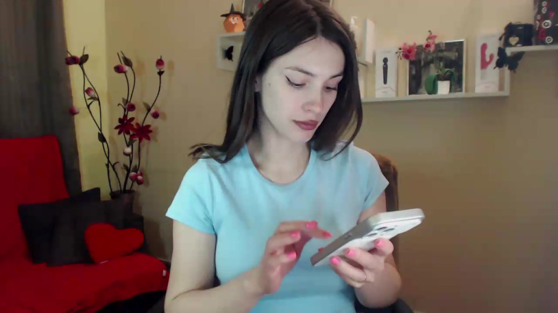 Gallery image thumbnail from MiaRoony's myfreecams stream on, 05/24/2026, 17:34 image 16 of 20