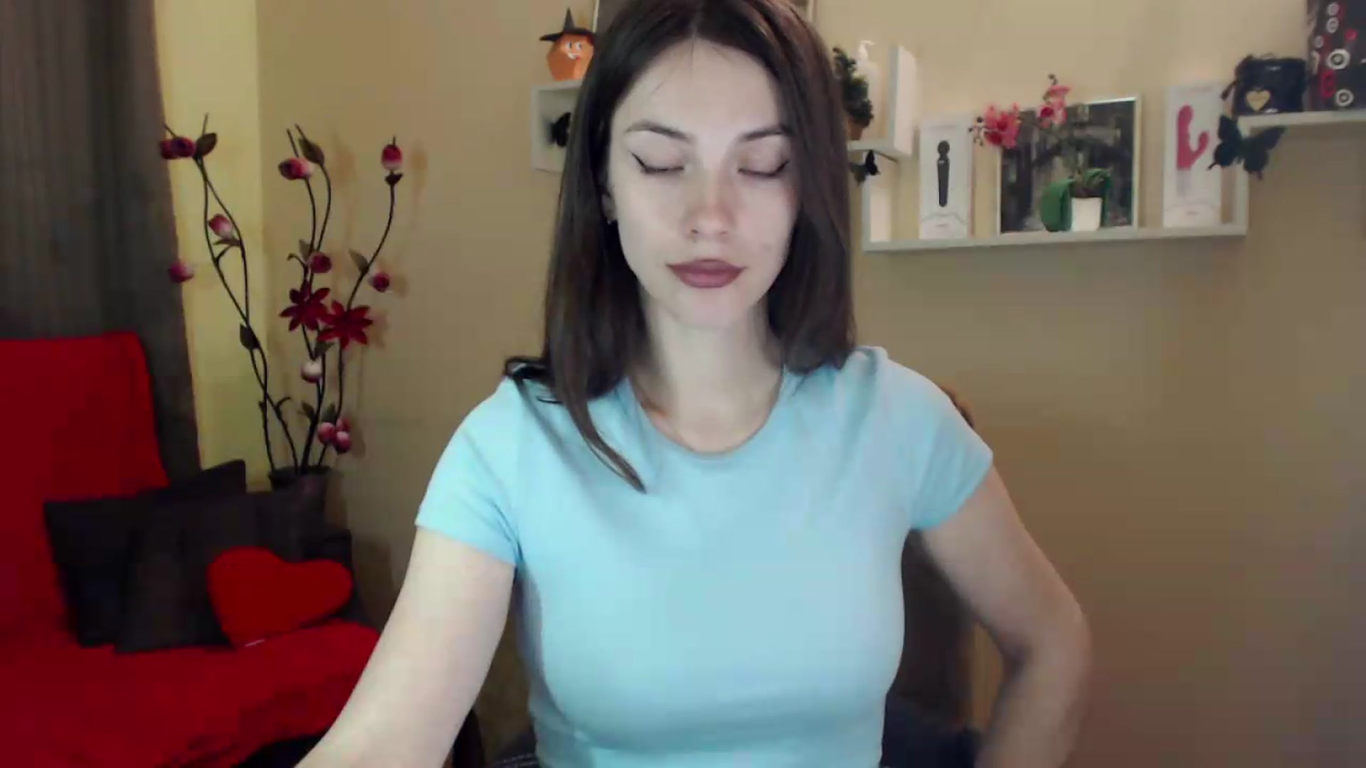 Gallery image thumbnail from MiaRoony's myfreecams stream on, 05/24/2026, 17:34 image 18 of 20