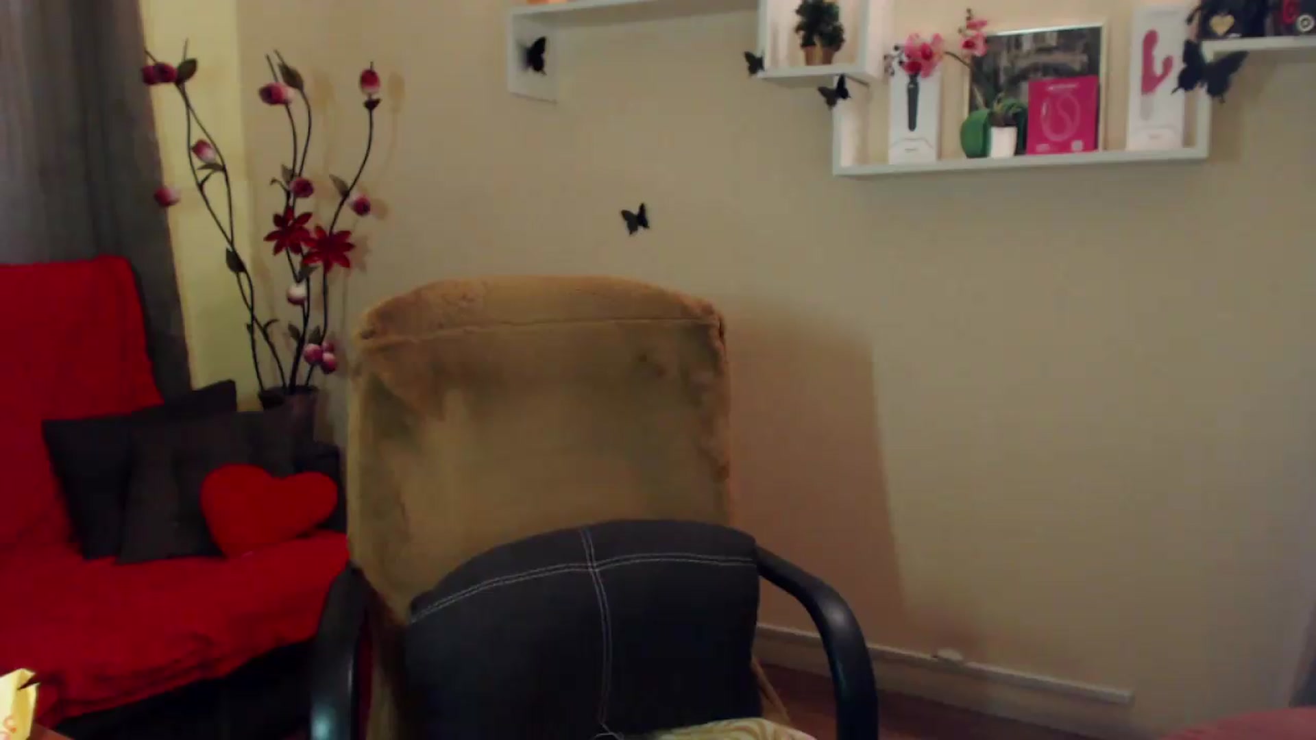 Gallery image thumbnail from MiaRoony's myfreecams stream on, 05/26/2026, 11:28 image 13 of 20