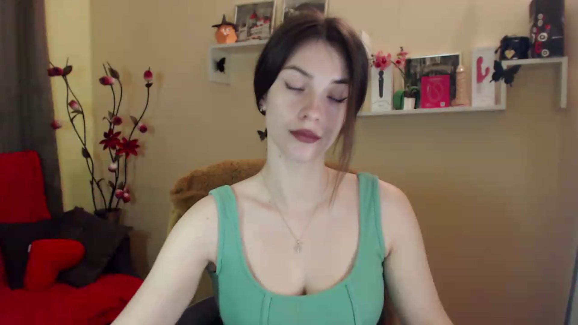 Gallery image thumbnail from MiaRoony's myfreecams stream on, 06/07/2026, 10:33 image 9 of 20
