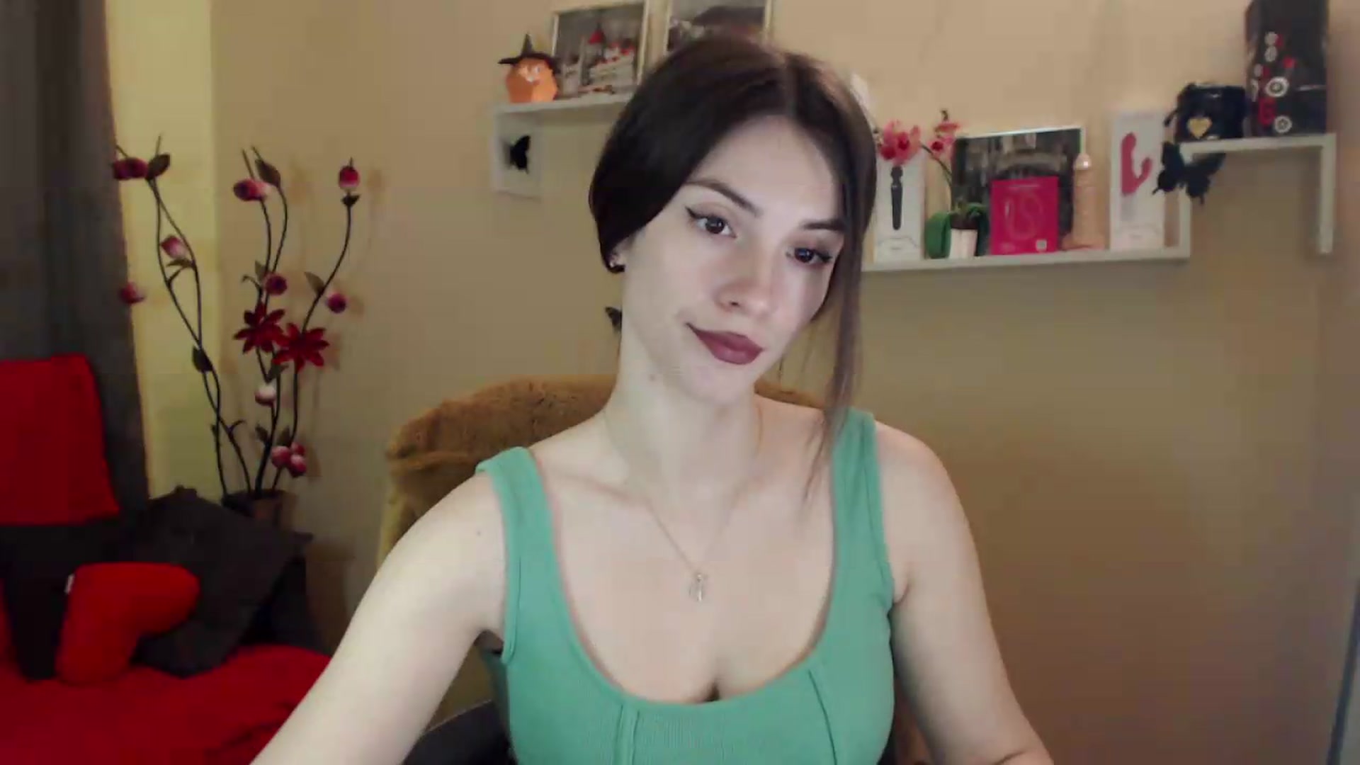 Gallery image thumbnail from MiaRoony's myfreecams stream on, 06/07/2026, 10:33 image 14 of 20