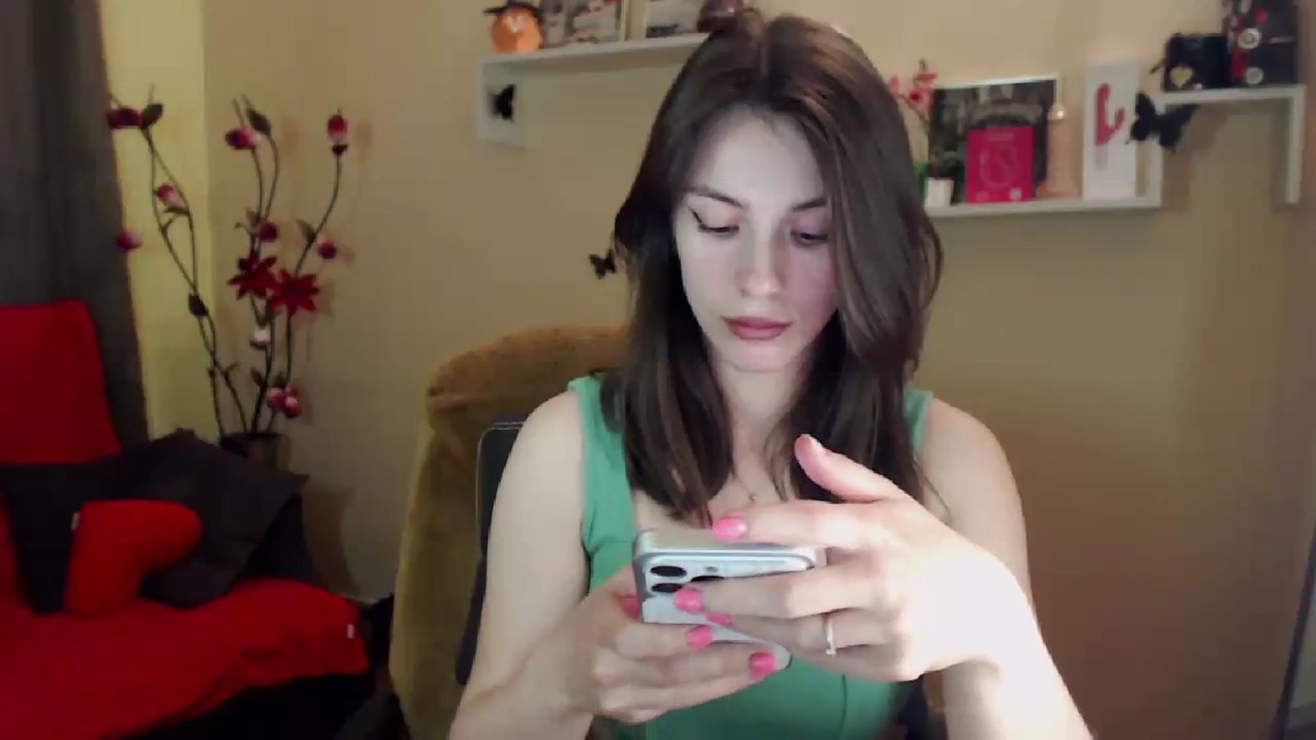 Gallery image thumbnail from MiaRoony's myfreecams stream on, 06/11/2026, 11:33 image 15 of 20