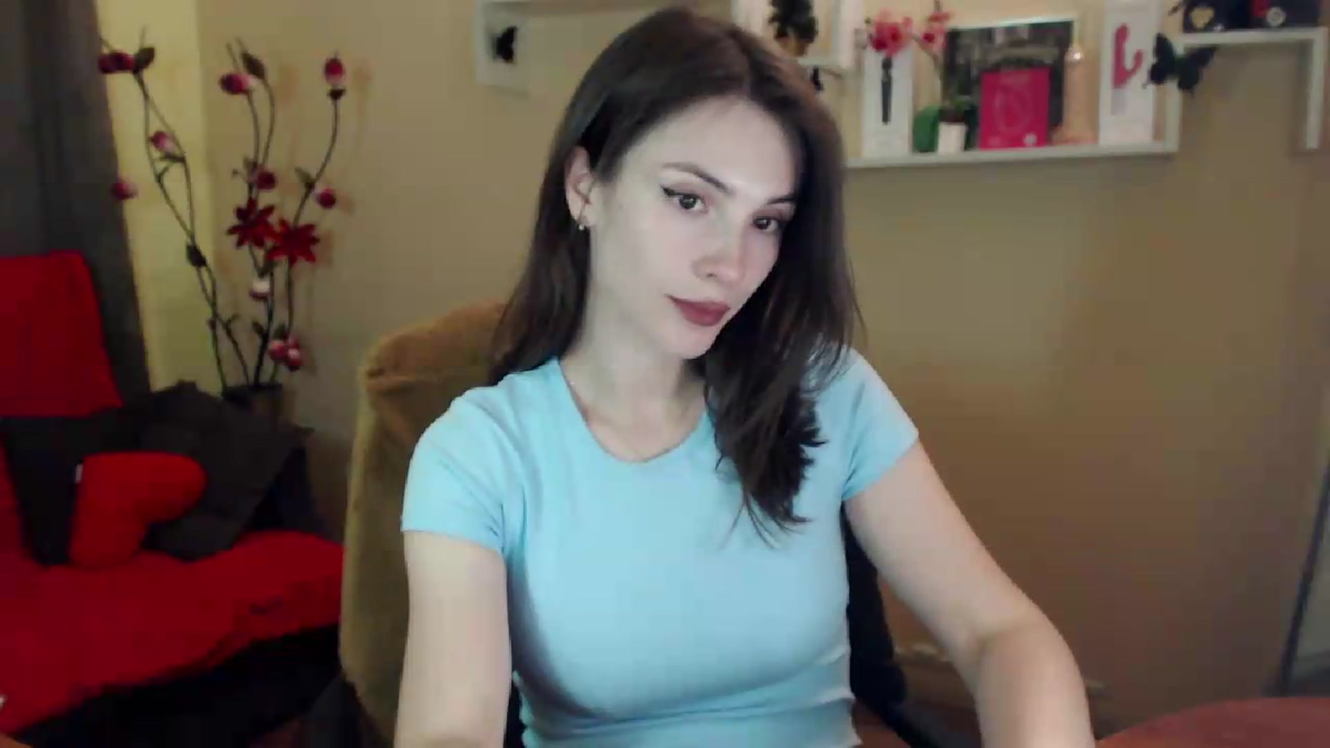 Gallery image thumbnail from MiaRoony's myfreecams stream on, 06/11/2026, 14:44 image 5 of 20