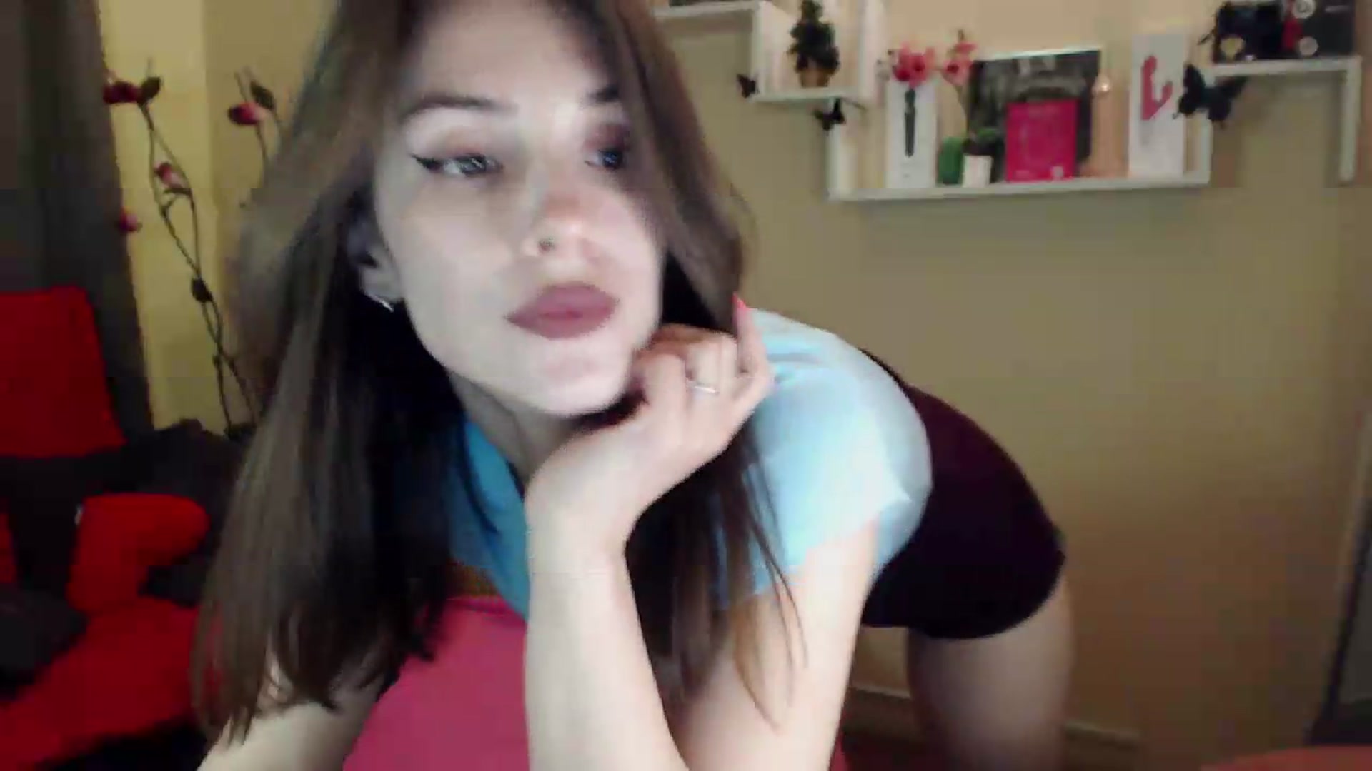 Gallery image thumbnail from MiaRoony's myfreecams stream on, 06/11/2026, 18:25 image 19 of 20