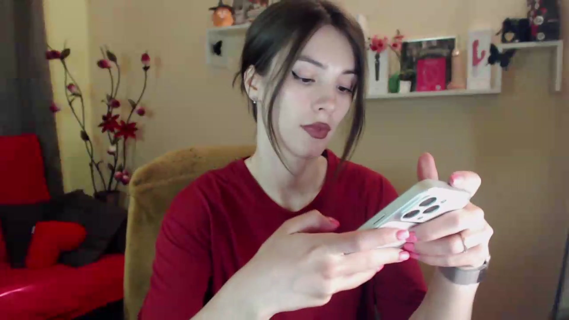 Gallery image thumbnail from MiaRoony's myfreecams stream on, 06/12/2026, 11:20 image 6 of 20