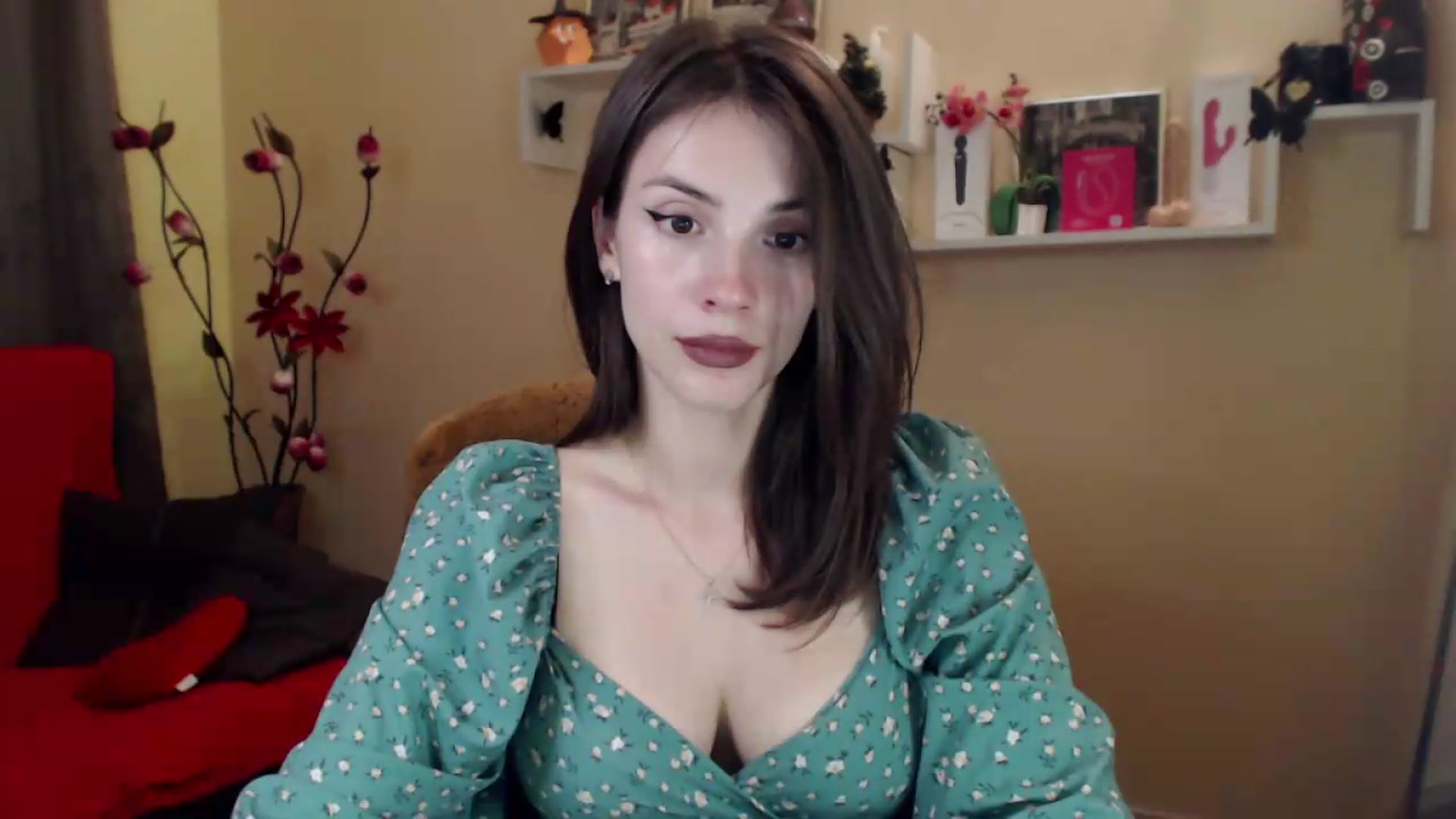 Gallery image thumbnail from MiaRoony's myfreecams stream on, 06/13/2026, 17:00 image 2 of 20