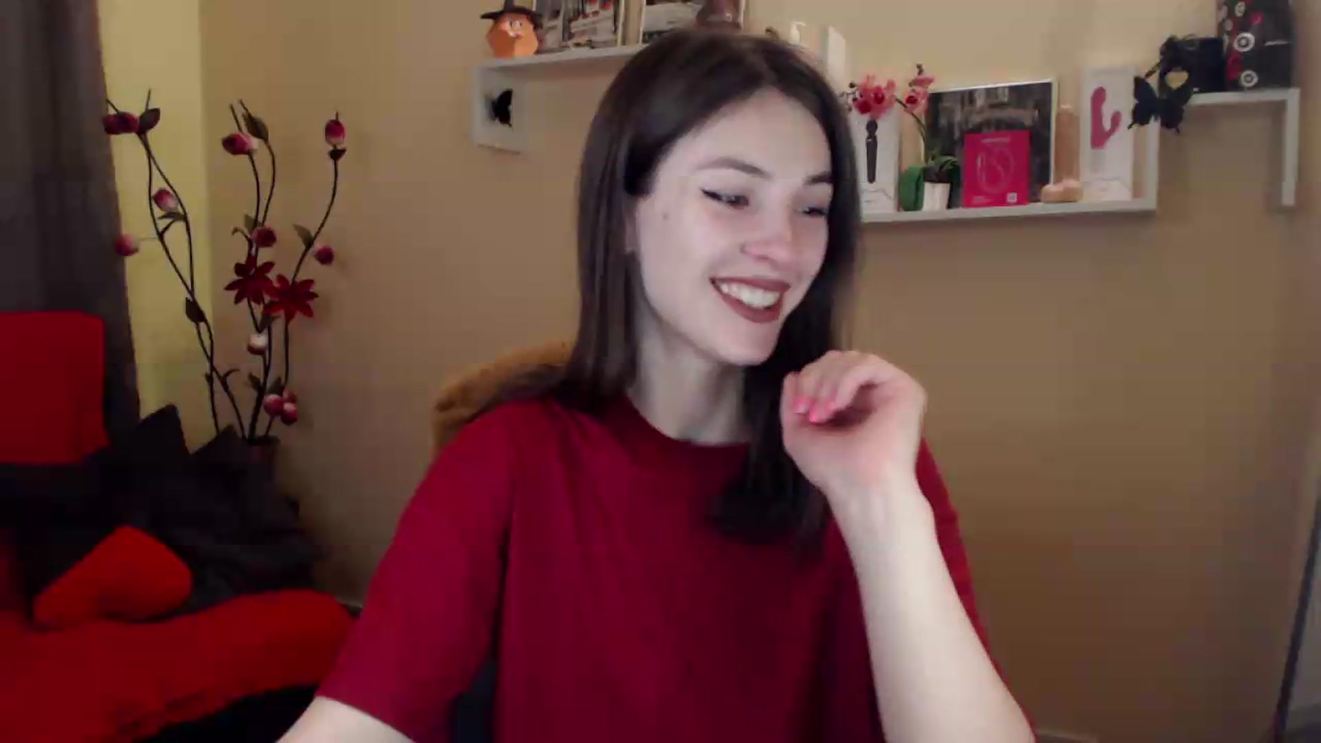 Gallery image thumbnail from MiaRoony's myfreecams stream on, 06/14/2026, 17:43 image 4 of 20