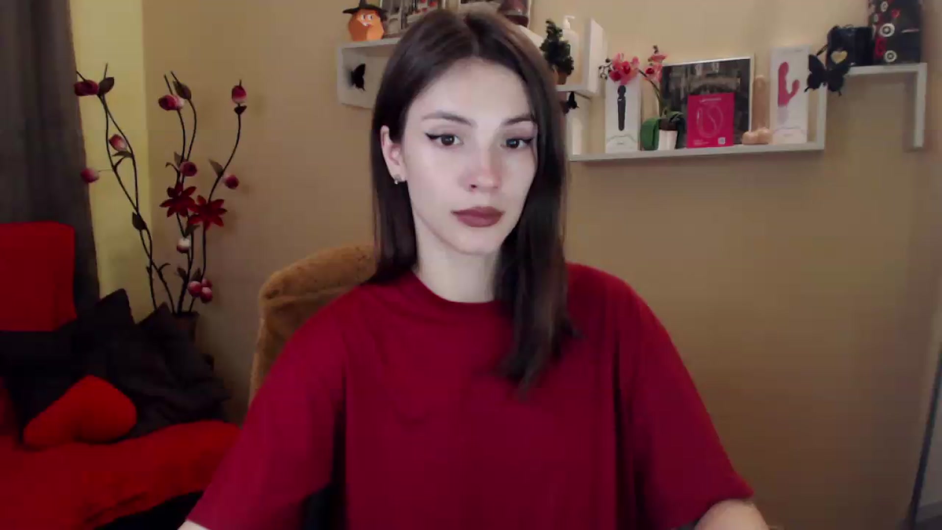 Gallery image thumbnail from MiaRoony's myfreecams stream on, 06/14/2026, 17:43 image 2 of 20