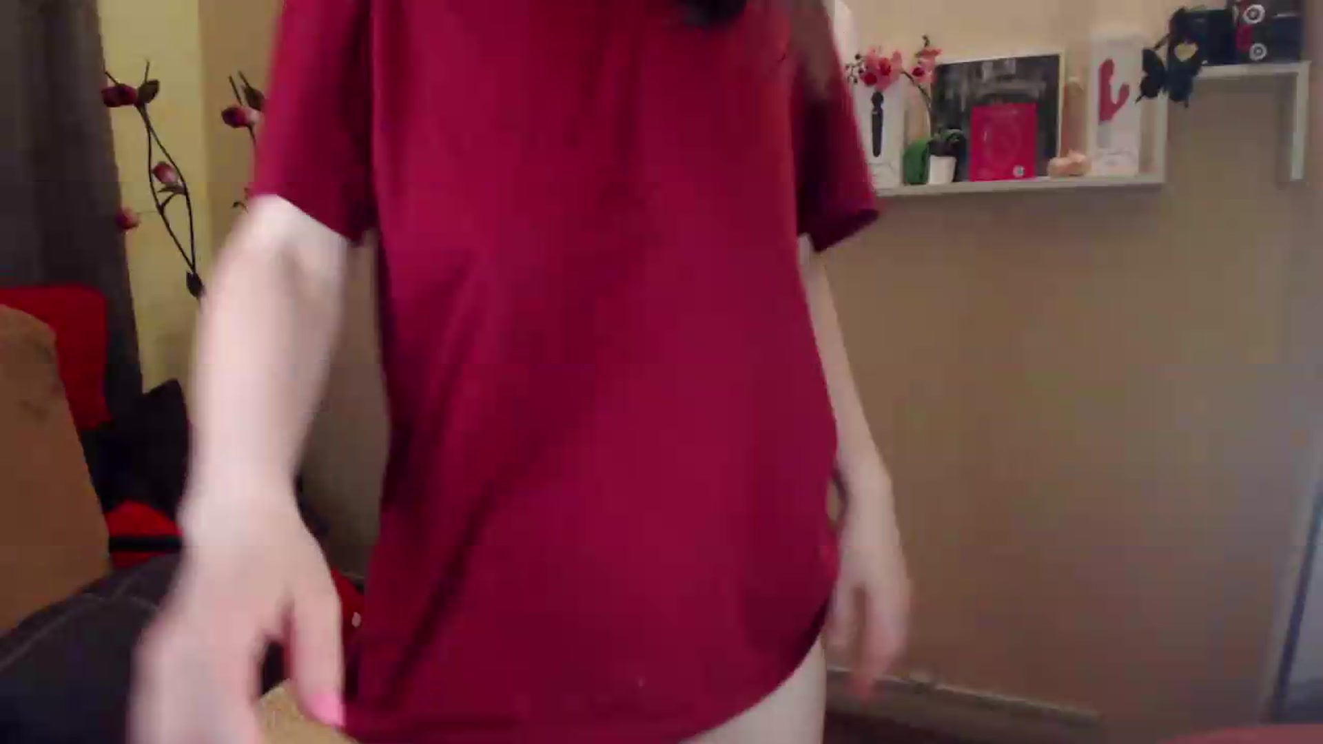 Gallery image thumbnail from MiaRoony's myfreecams stream on, 06/14/2026, 18:09 image 2 of 20