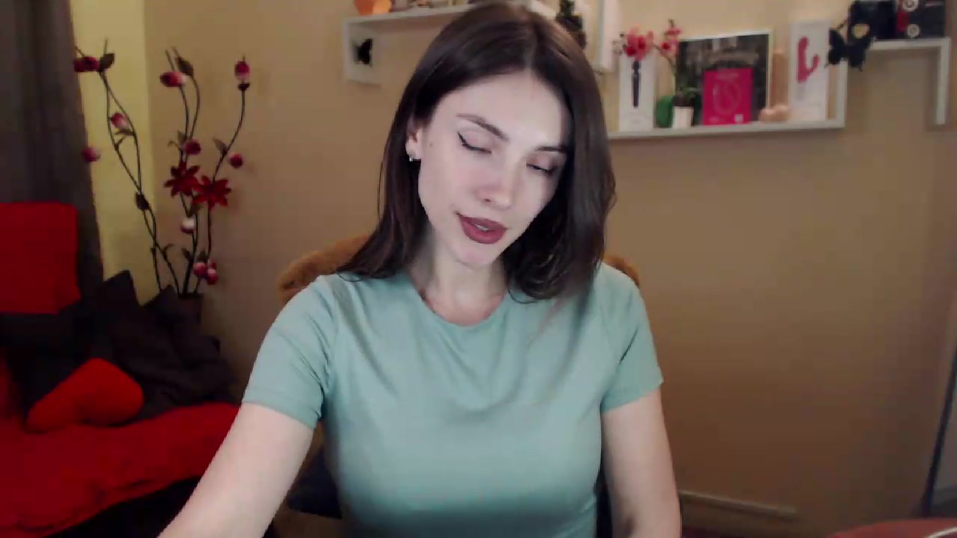 Gallery image thumbnail from MiaRoony's myfreecams stream on, 06/18/2026, 18:35 image 4 of 20