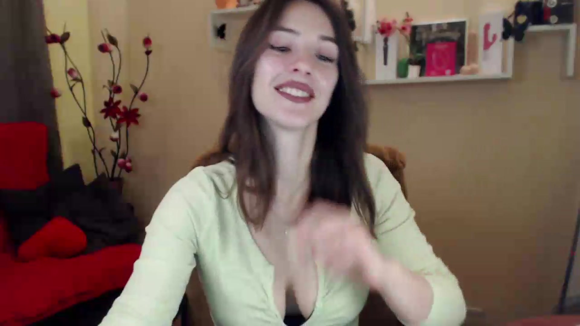 Gallery image thumbnail from MiaRoony's myfreecams stream on, 06/19/2026, 14:37 image 14 of 20