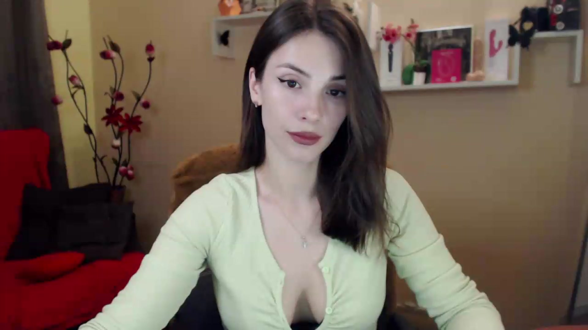 Gallery image thumbnail from MiaRoony's myfreecams stream on, 06/19/2026, 17:05 image 8 of 20