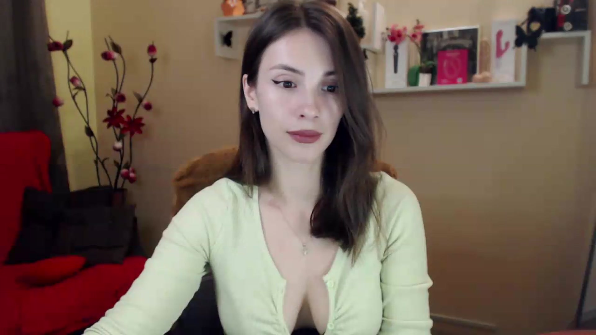 Gallery image thumbnail from MiaRoony's myfreecams stream on, 06/19/2026, 17:05 image 5 of 20