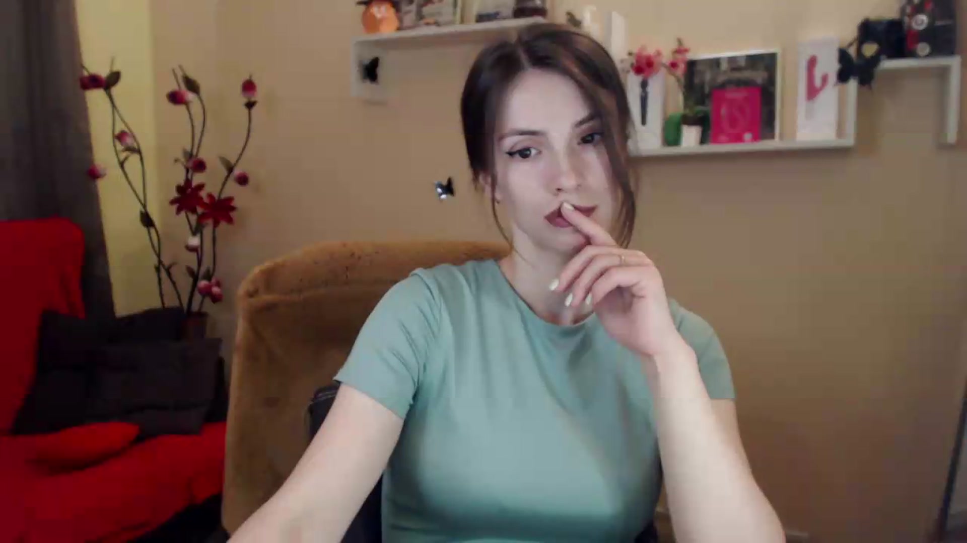 Gallery image thumbnail from MiaRoony's myfreecams stream on, 06/20/2026, 12:18 image 10 of 20