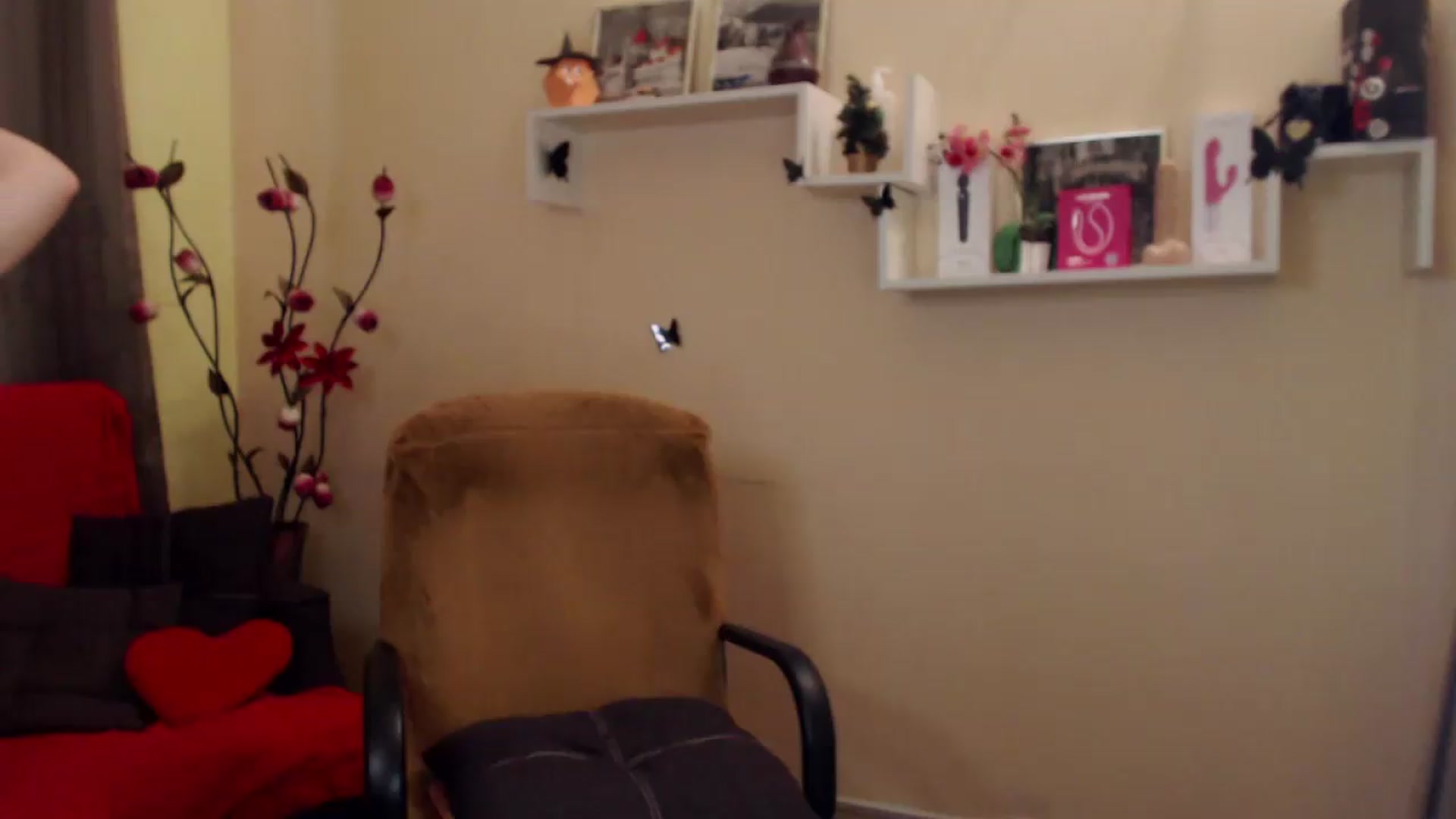 Gallery image thumbnail from MiaRoony's myfreecams stream on, 06/21/2026, 11:36 image 5 of 20