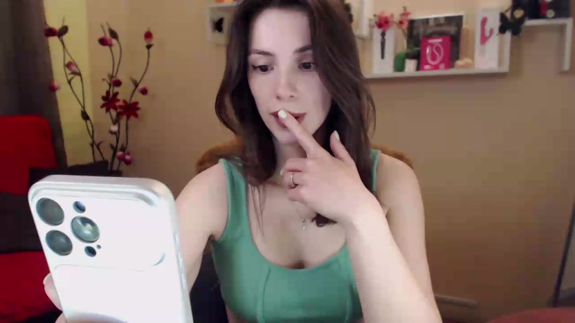 Gallery image thumbnail from MiaRoony's myfreecams stream on, 06/21/2026, 11:36 image 16 of 20