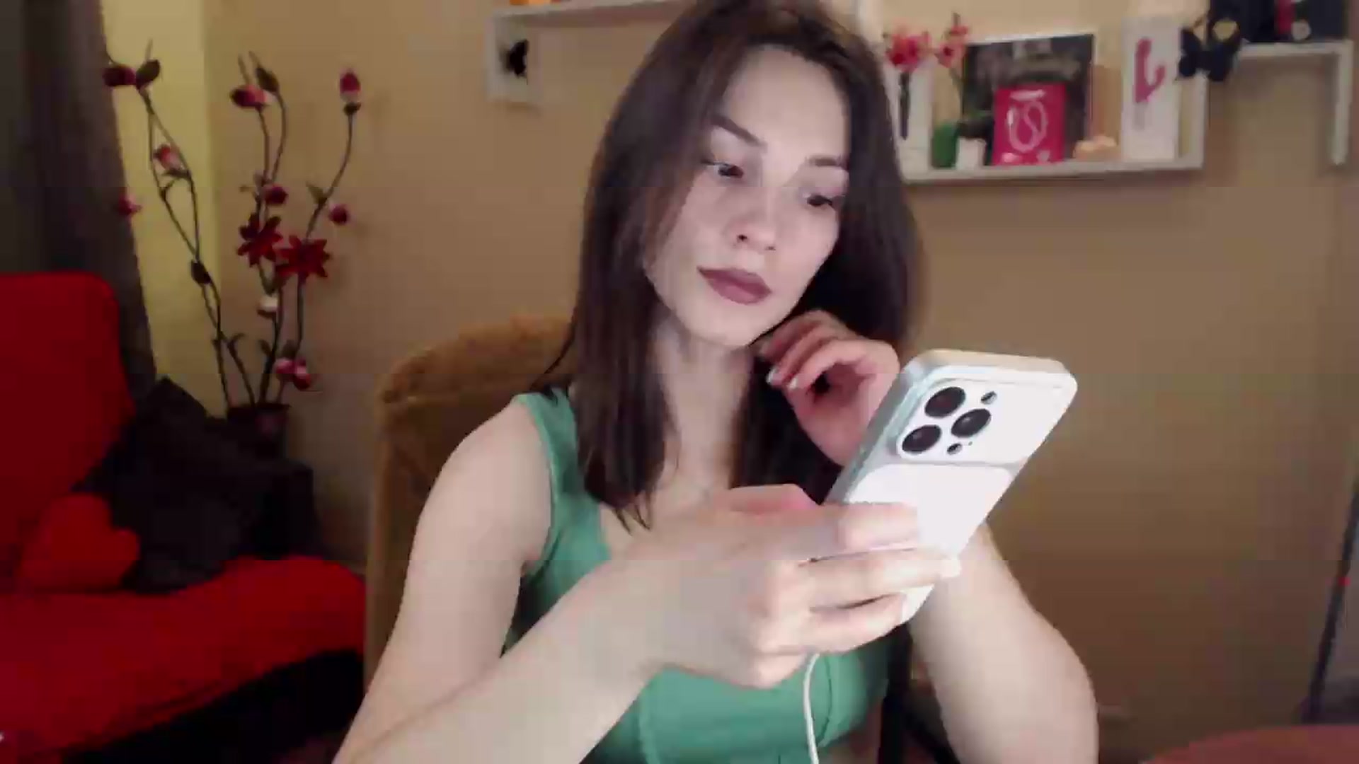 Gallery image thumbnail from MiaRoony's myfreecams stream on, 06/21/2026, 17:27 image 15 of 20