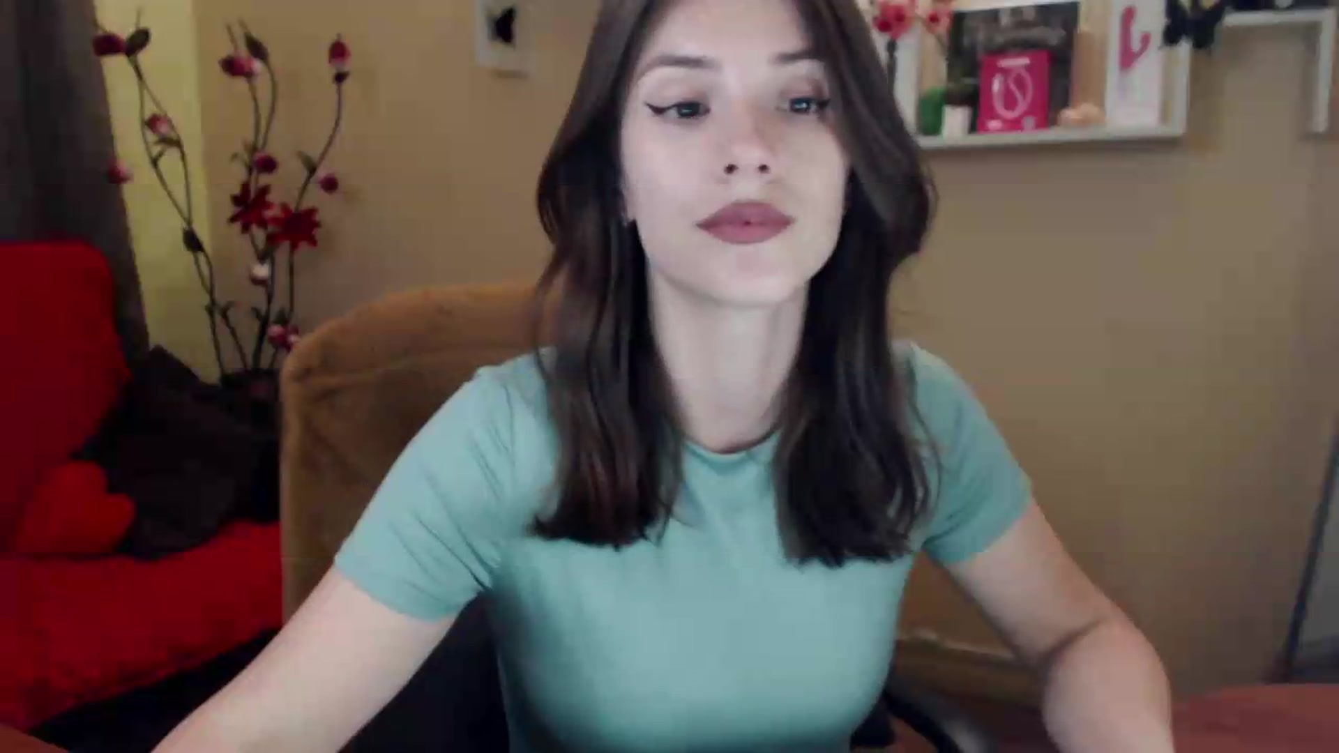 Gallery image thumbnail from MiaRoony's myfreecams stream on, 06/25/2026, 17:25 image 14 of 20