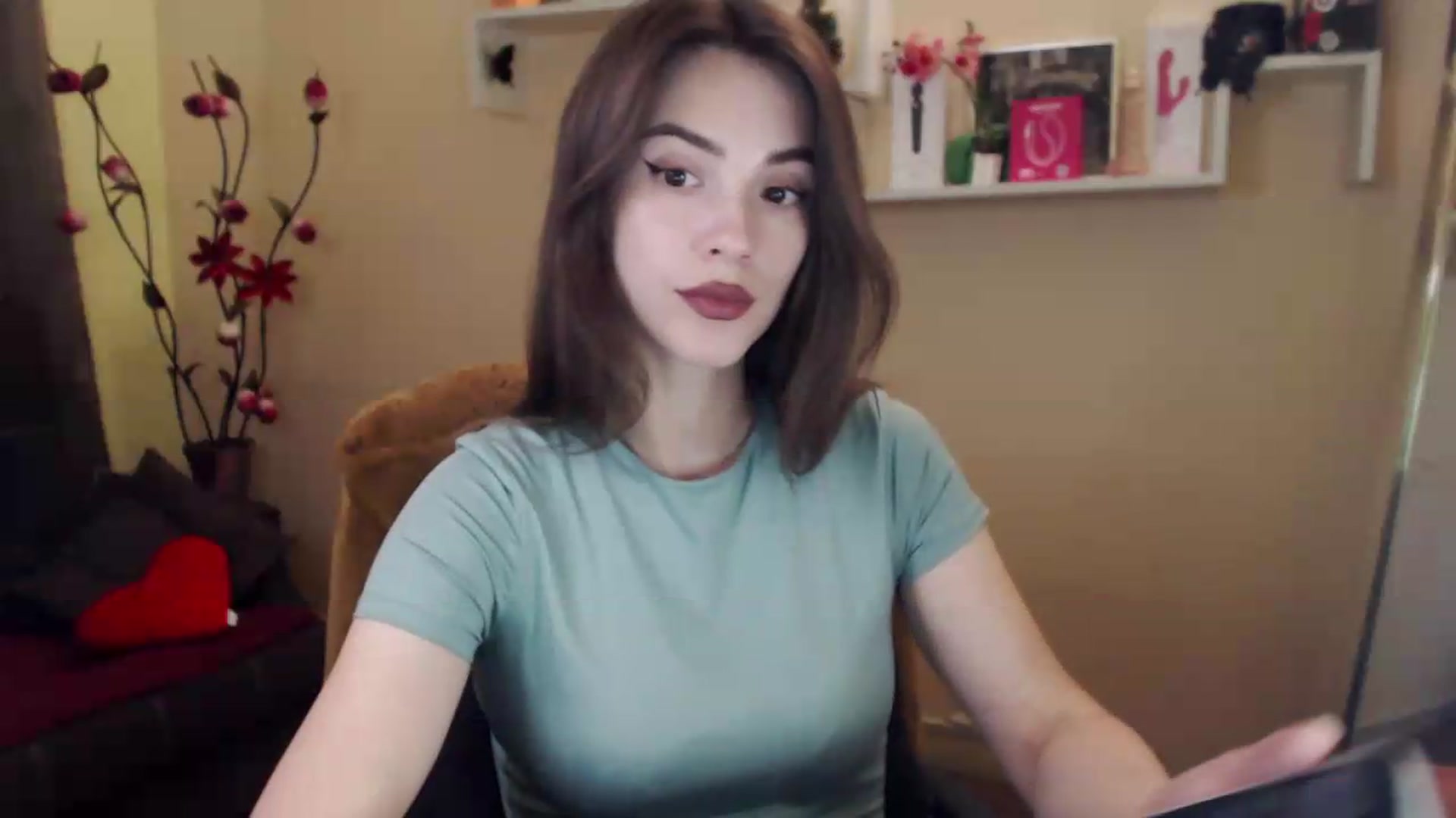 Gallery image thumbnail from MiaRoony's myfreecams stream on, 06/28/2026, 11:47 image 10 of 20