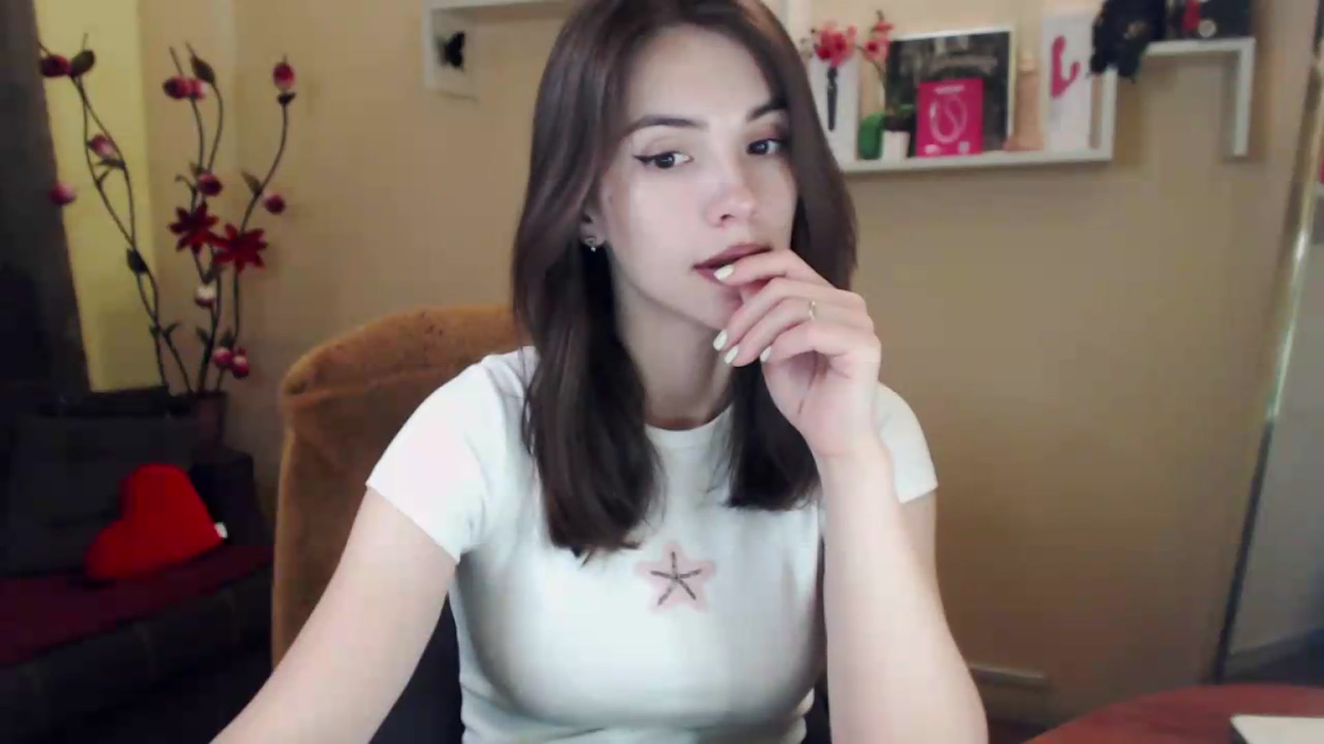 Gallery image thumbnail from MiaRoony's myfreecams stream on, 06/29/2026, 15:14 image 2 of 20