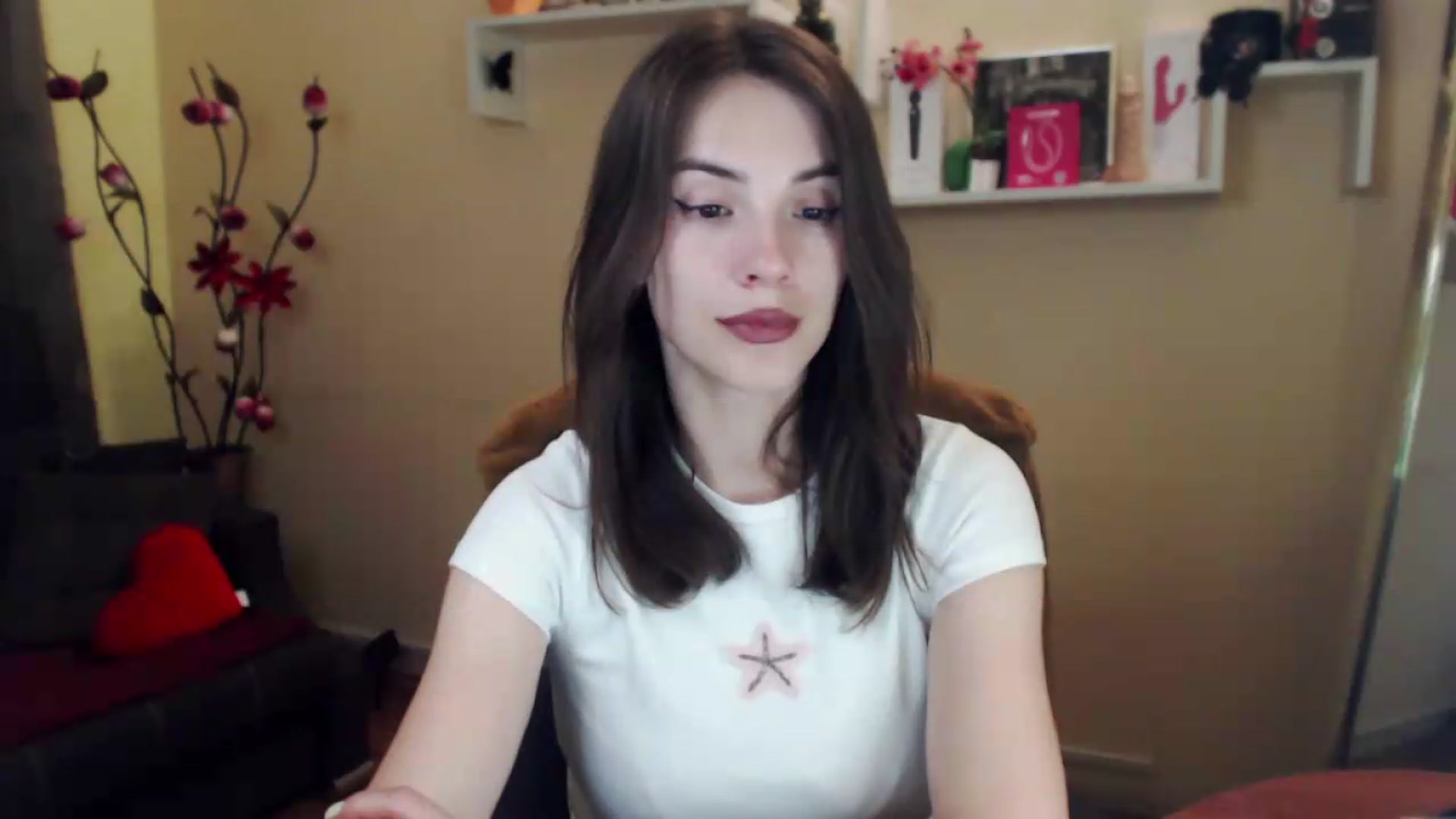 Gallery image thumbnail from MiaRoony's myfreecams stream on, 06/29/2026, 17:32 image 18 of 20