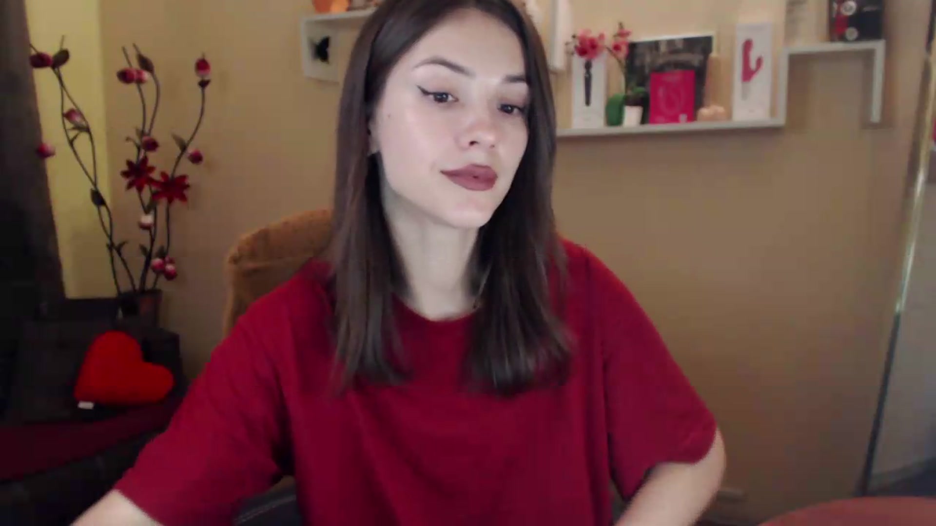 Gallery image thumbnail from MiaRoony's myfreecams stream on, 07/04/2026, 11:38 image 17 of 20