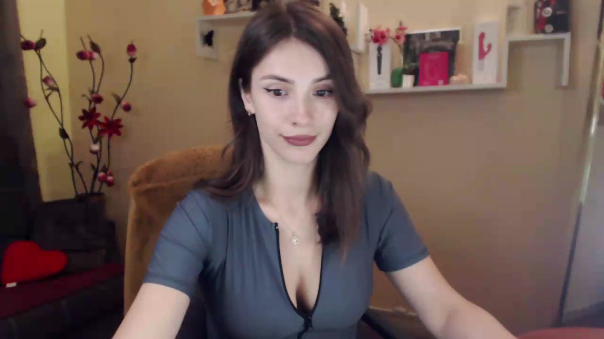 Gallery image thumbnail from MiaRoony's myfreecams stream on, 07/05/2026, 14:51 image 17 of 20