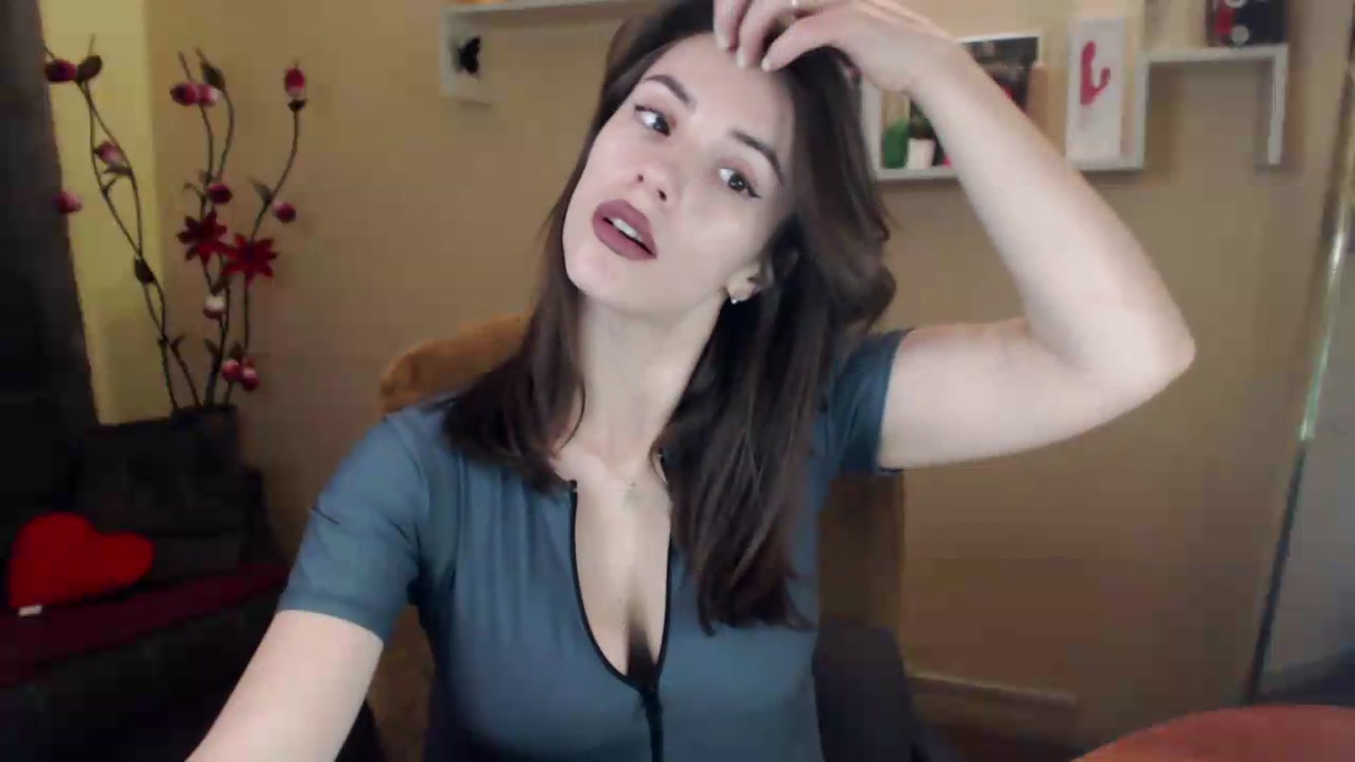 Gallery image thumbnail from MiaRoony's myfreecams stream on, 07/06/2026, 13:56 image 17 of 20