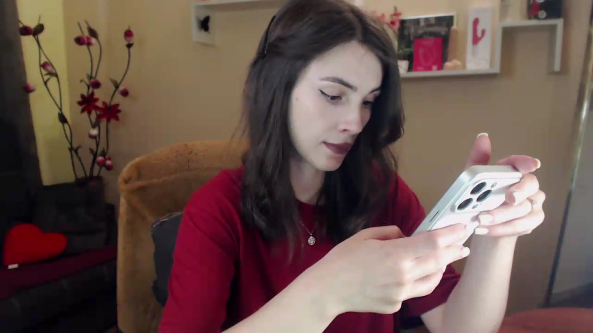Gallery image thumbnail from MiaRoony's myfreecams stream on, 07/06/2026, 15:49 image 7 of 20